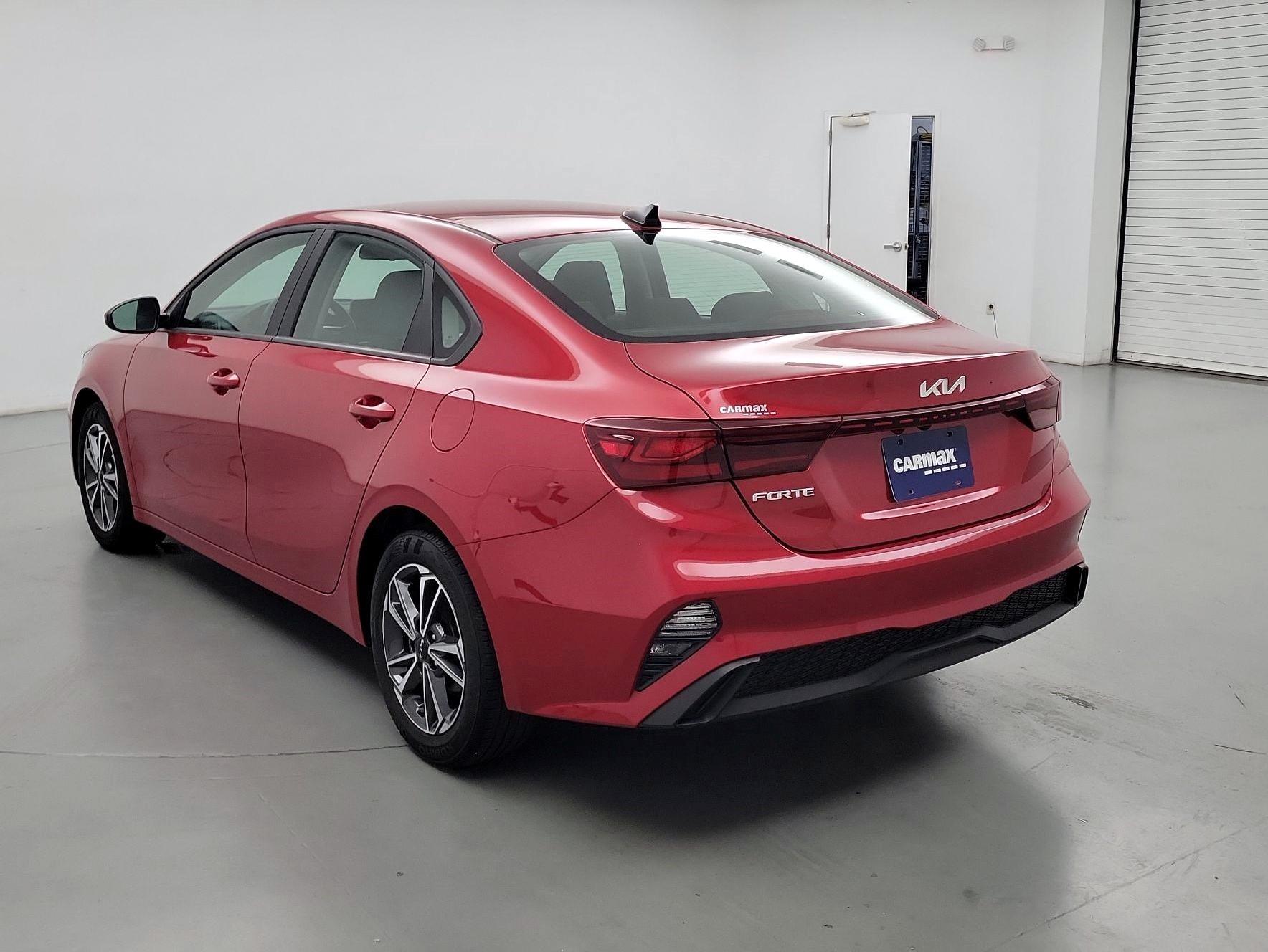Thumbnail: 2022 Kia Forte - 7