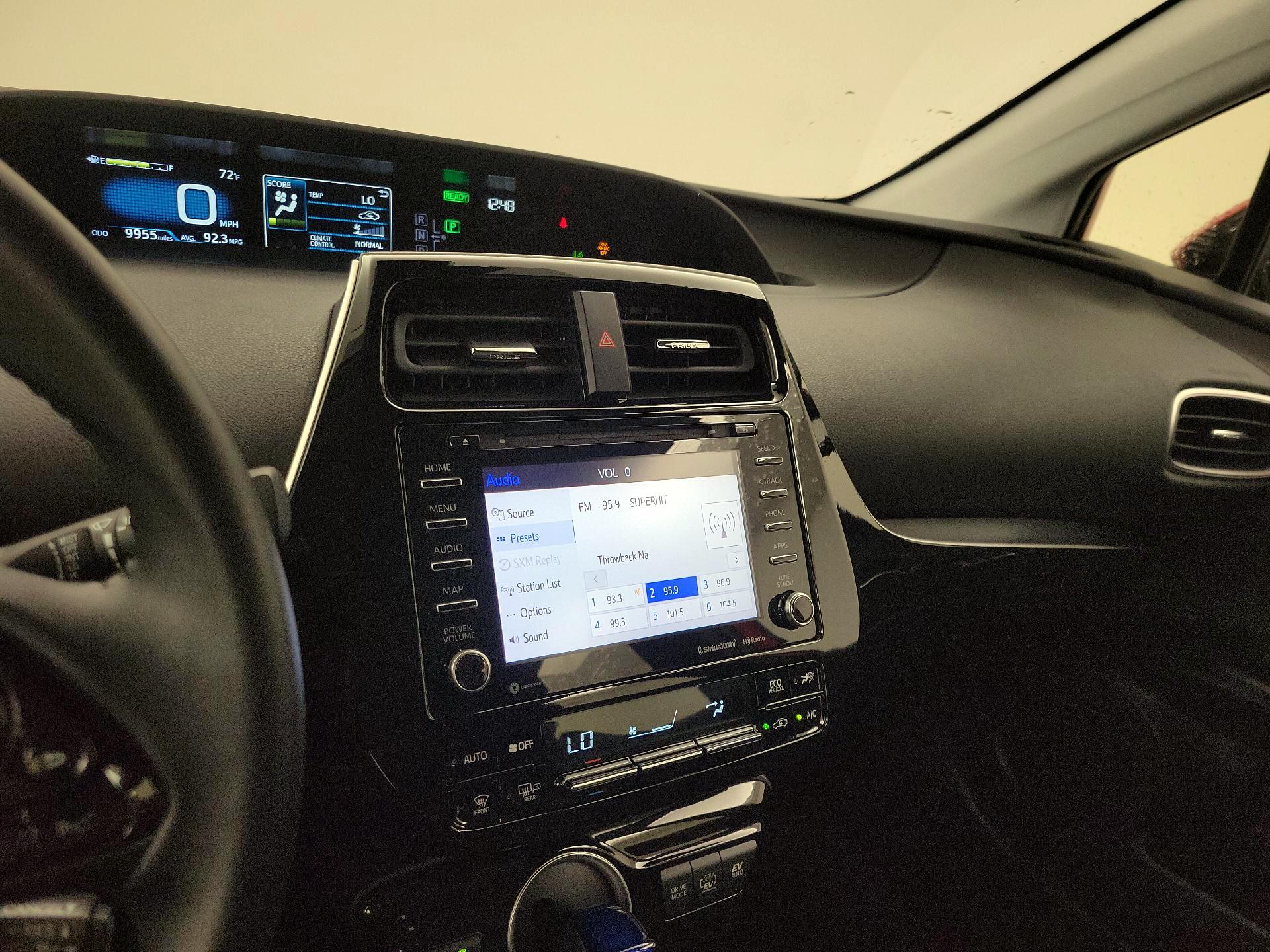 Thumbnail: 2020 Toyota Prius Prime - 15
