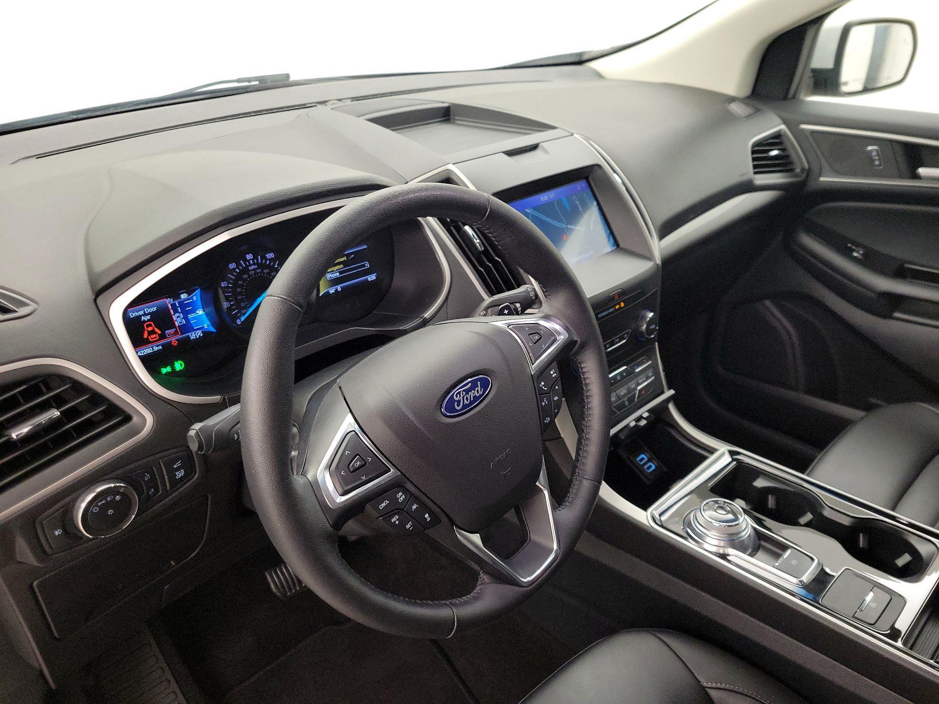 Thumbnail: 2020 Ford Edge - 9