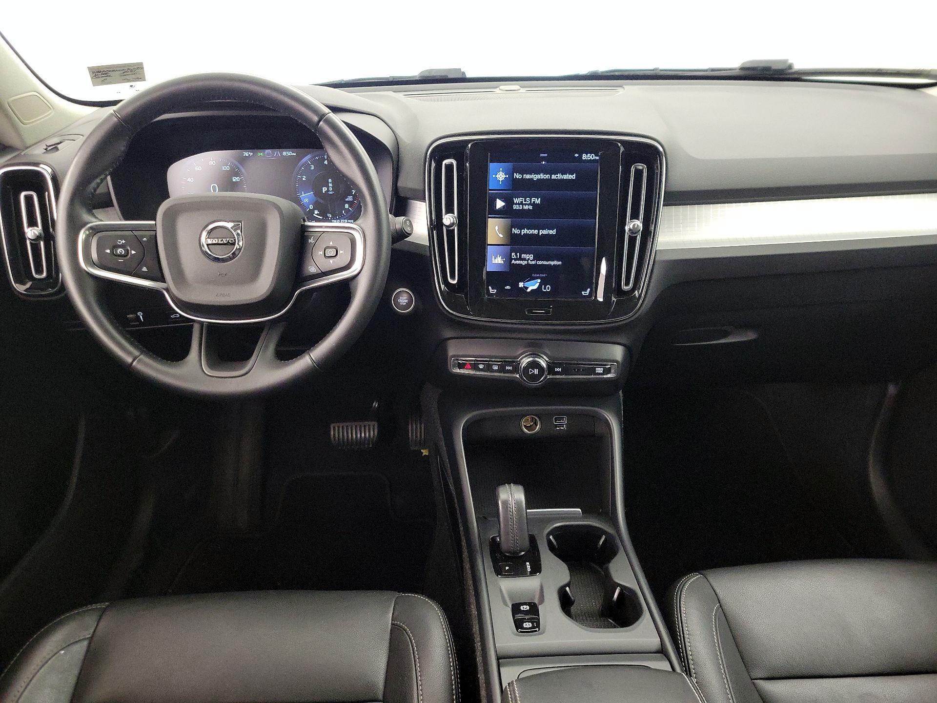 Thumbnail: 2021 Volvo XC40 - 9