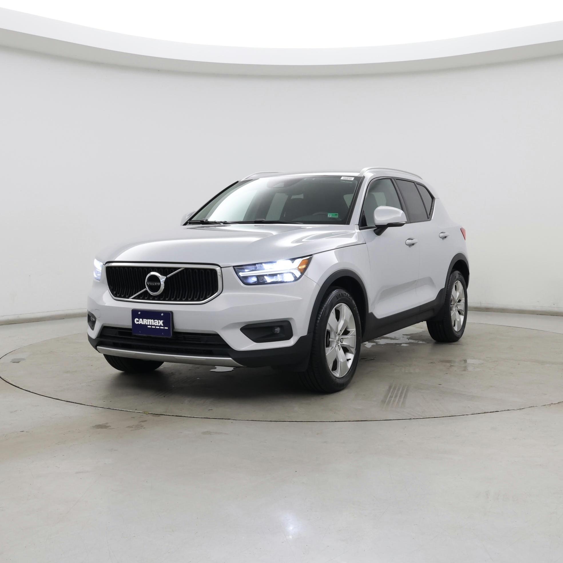 Thumbnail: 2021 Volvo XC40 - 4