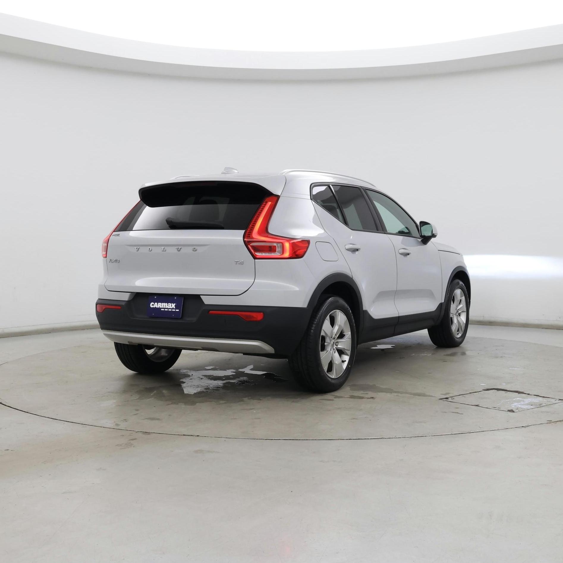 Thumbnail: 2021 Volvo XC40 - 8