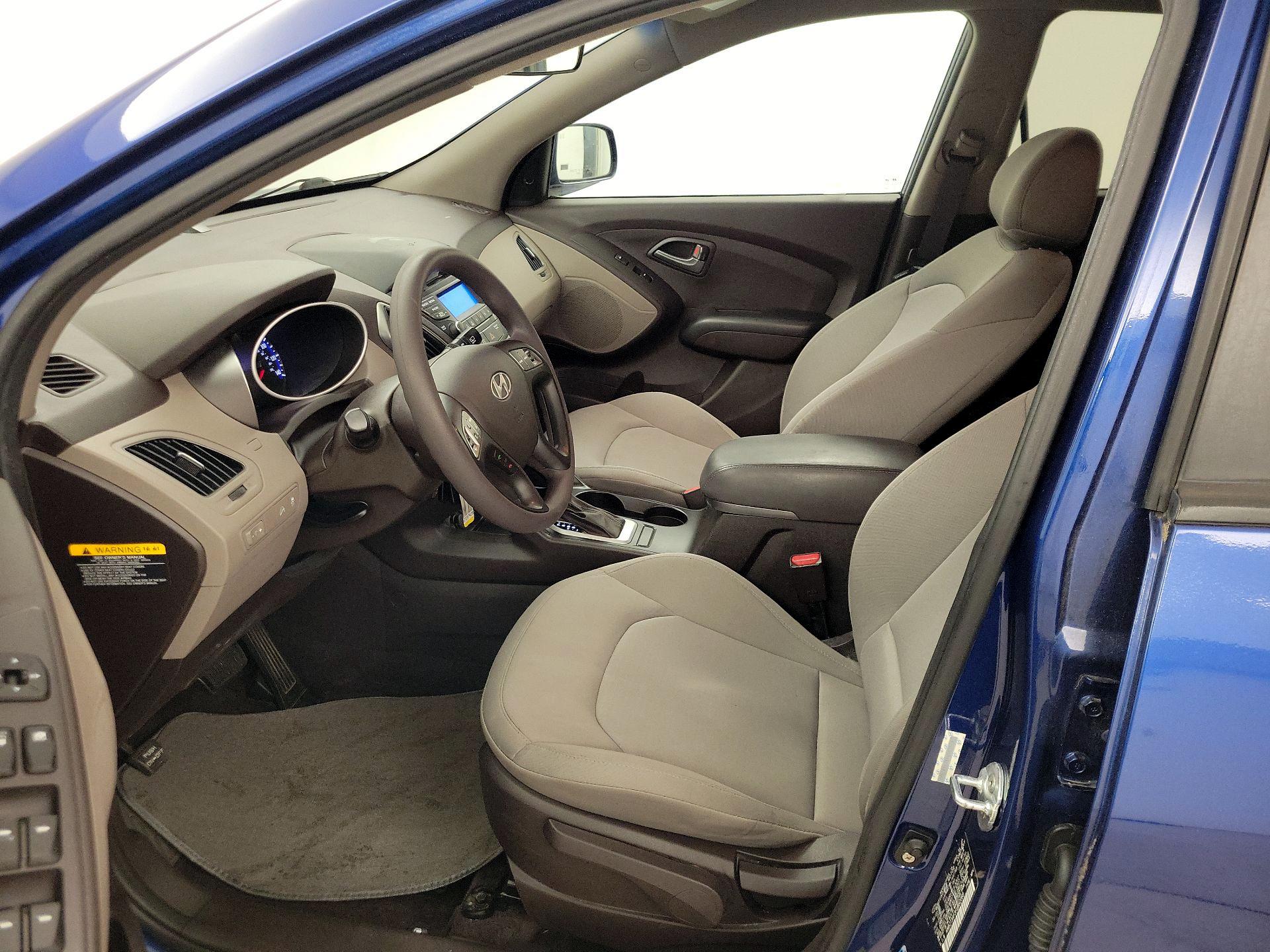 Thumbnail: 2015 Hyundai Tucson - 11