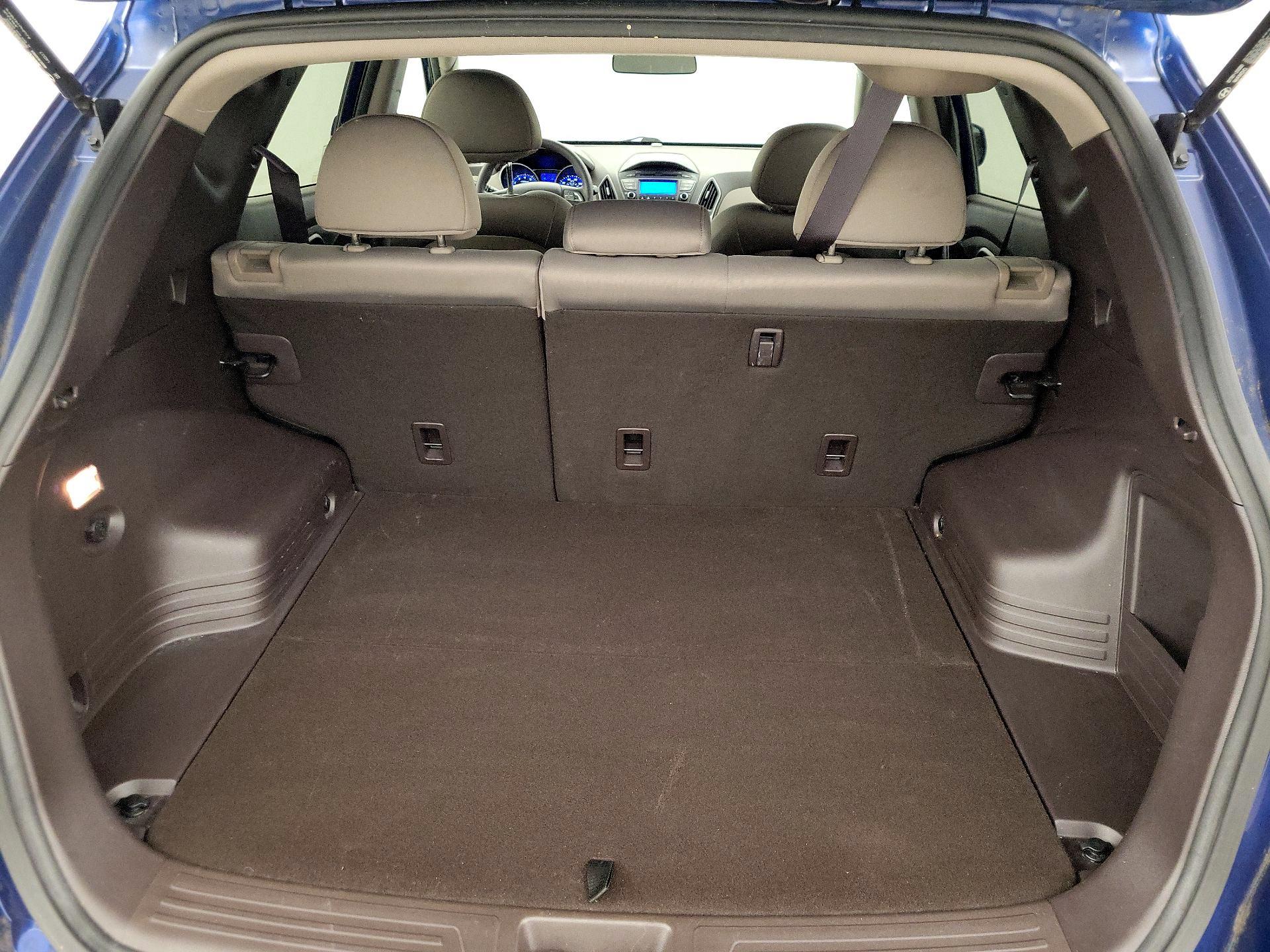 Thumbnail: 2015 Hyundai Tucson - 19
