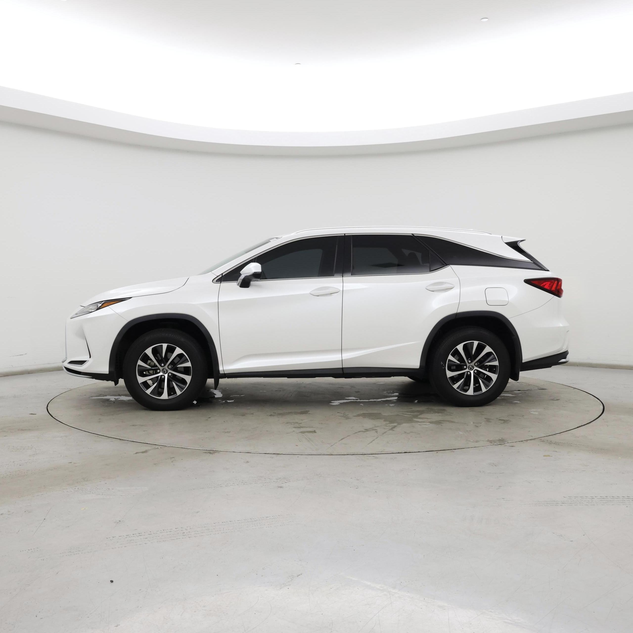 Thumbnail: 2021 Lexus RX - 3