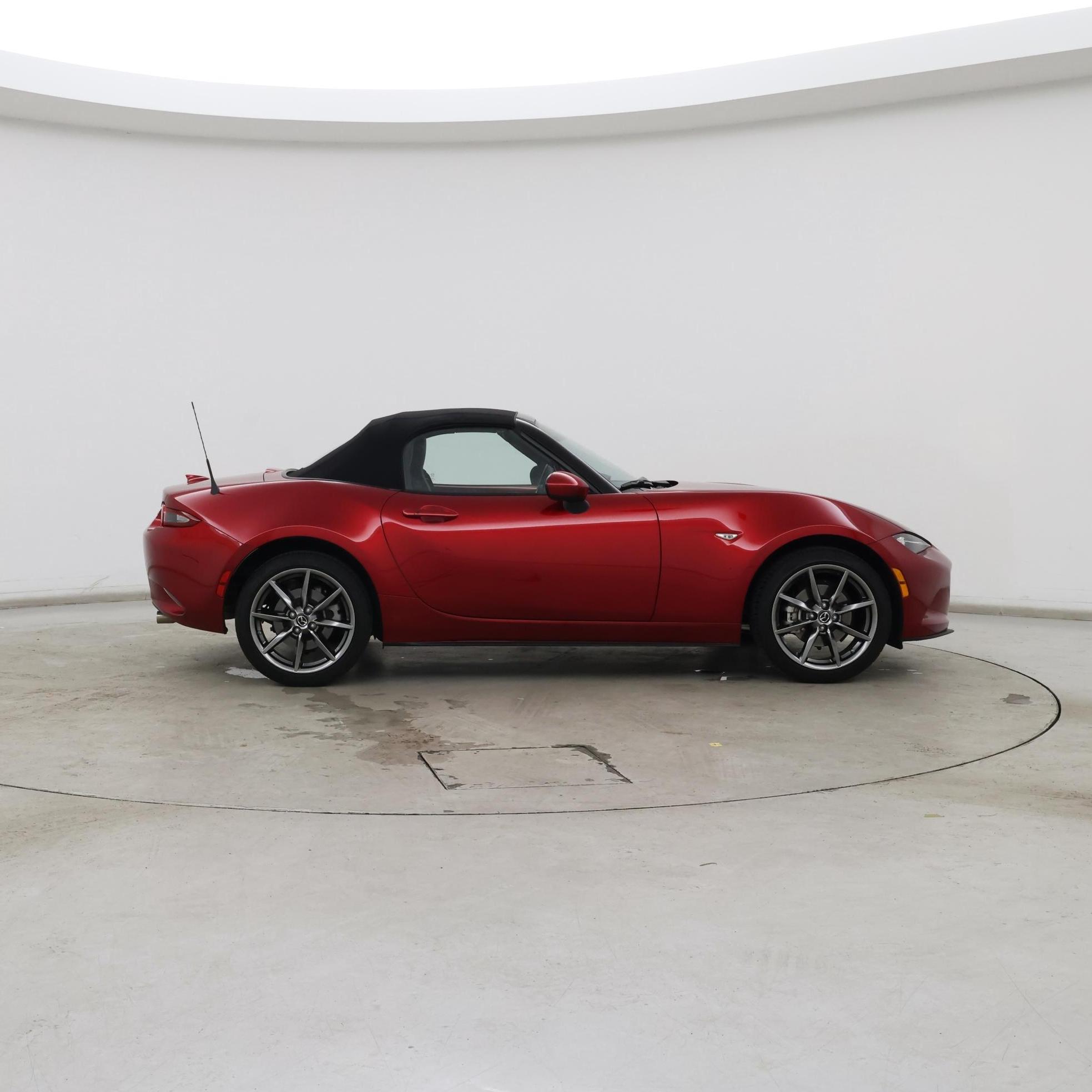 Thumbnail: 2020 Mazda MX-5 Miata - 7