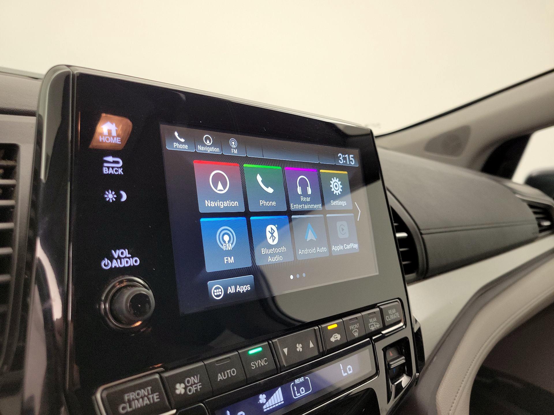 Thumbnail: 2019 Honda Odyssey - 16