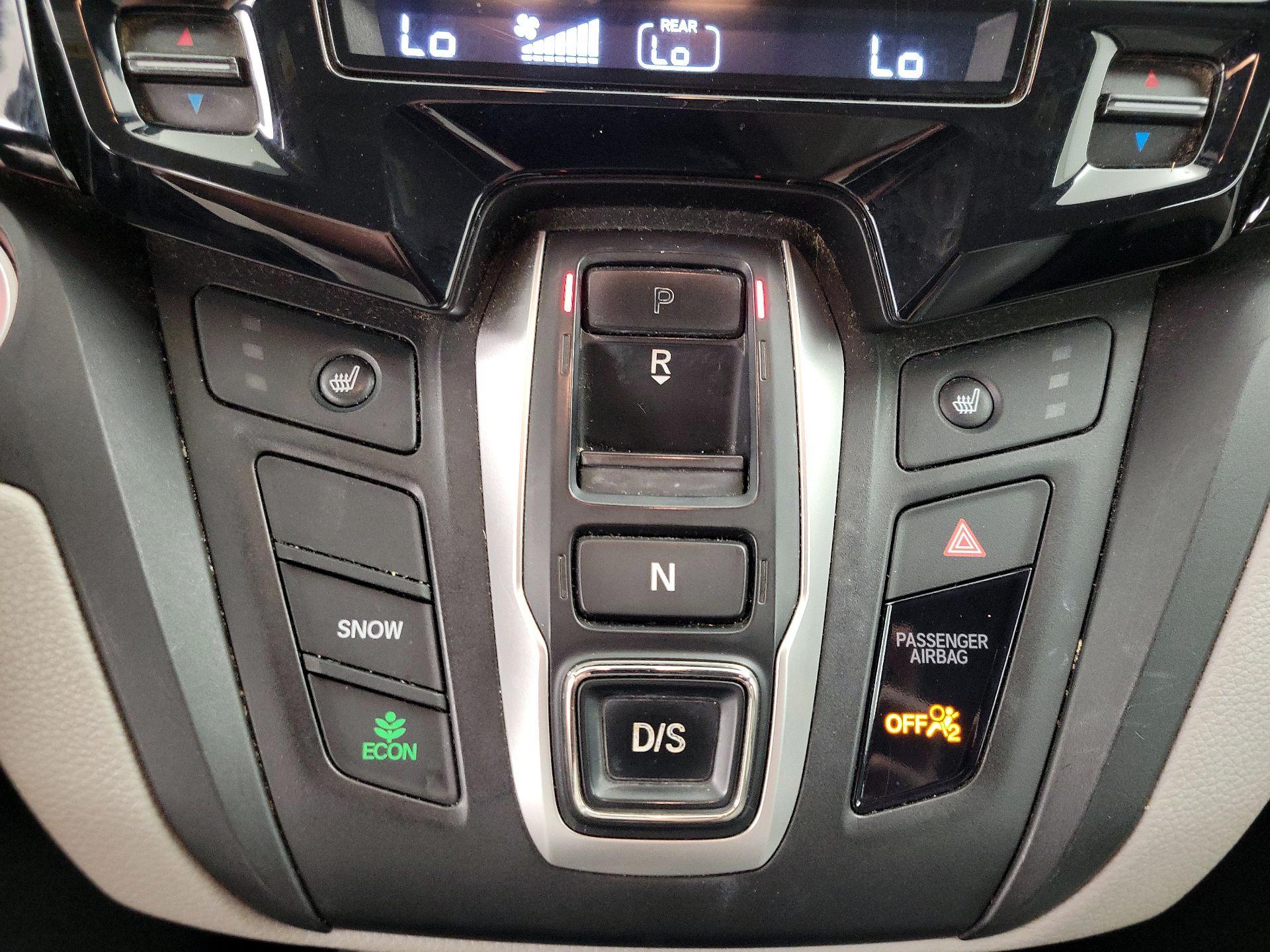 Thumbnail: 2019 Honda Odyssey - 18