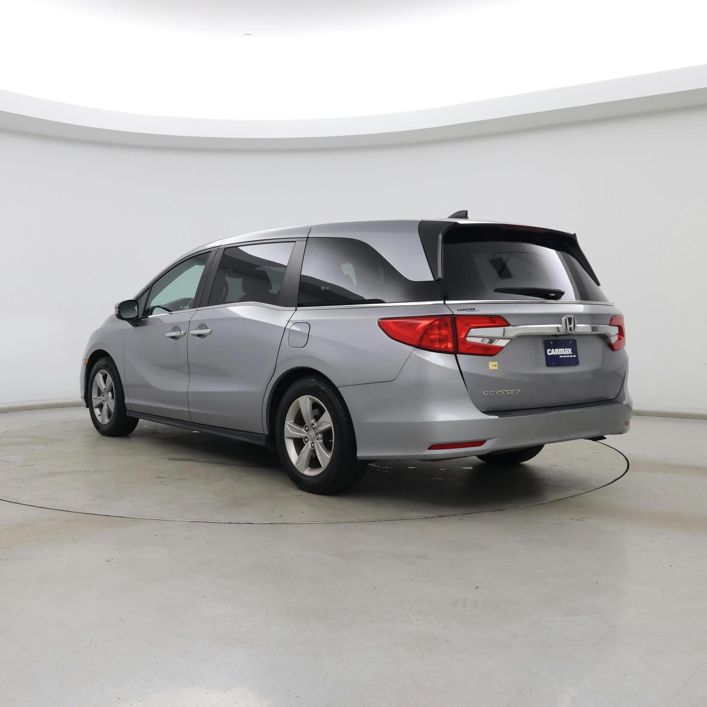 Thumbnail: 2019 Honda Odyssey - 2