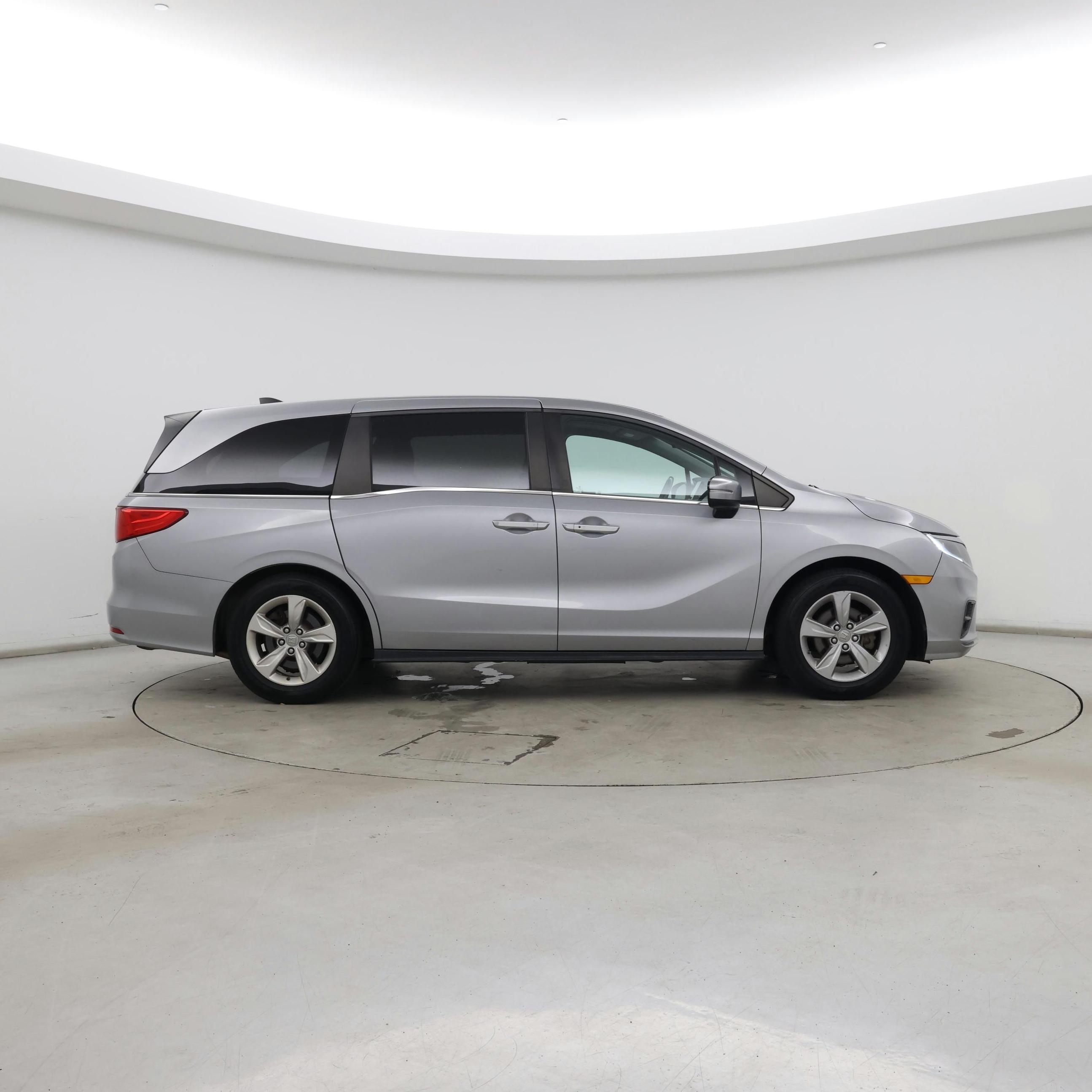 Thumbnail: 2019 Honda Odyssey - 7