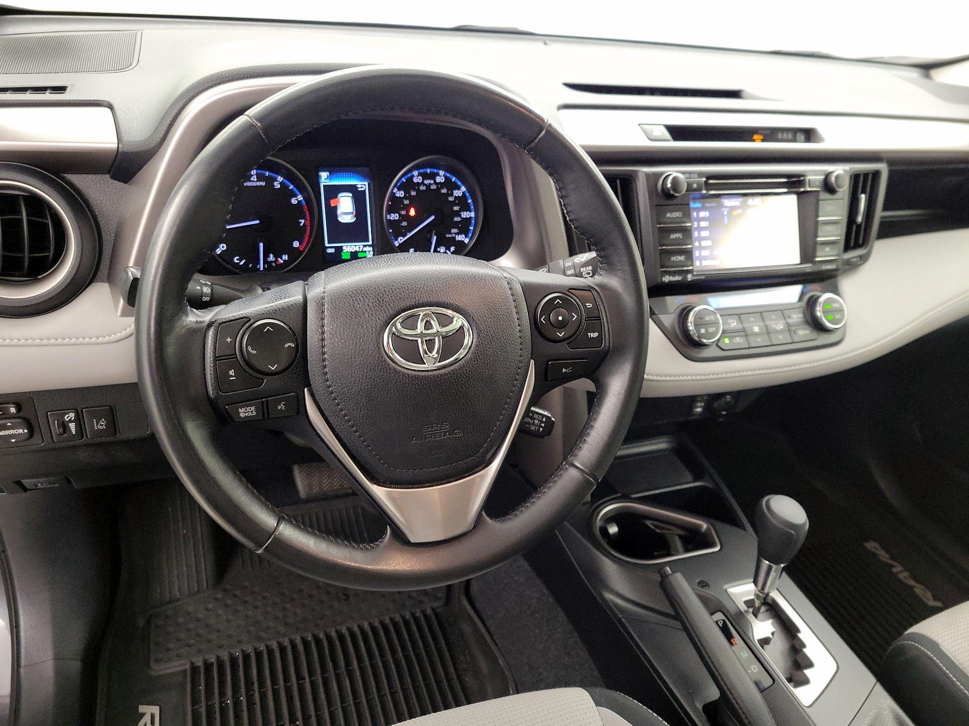 Thumbnail: 2018 Toyota RAV4 - 10