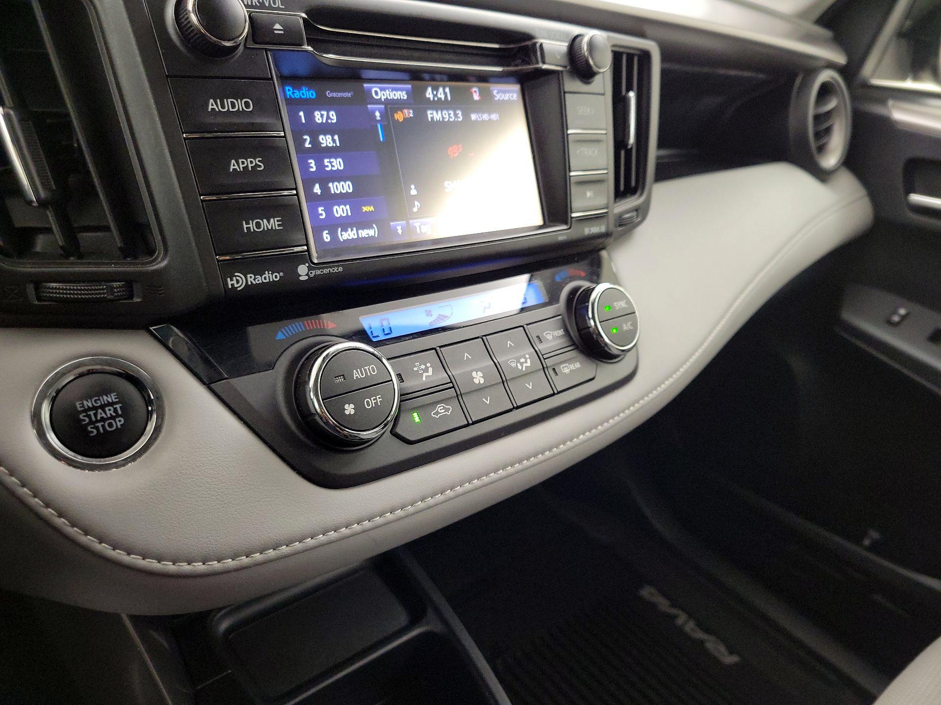Thumbnail: 2018 Toyota RAV4 - 16