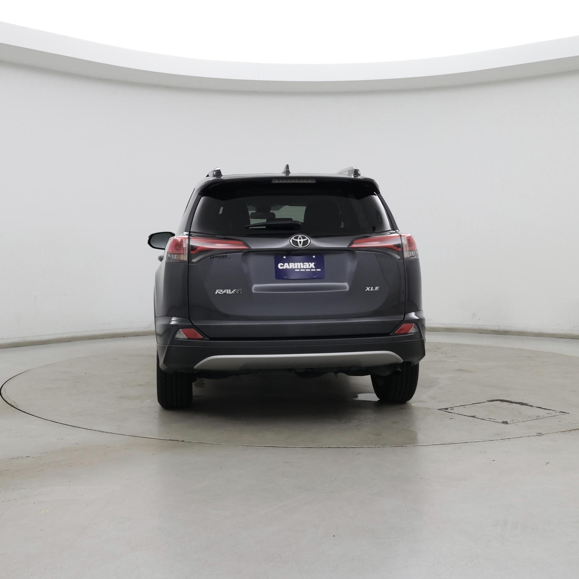 Thumbnail: 2018 Toyota RAV4 - 6