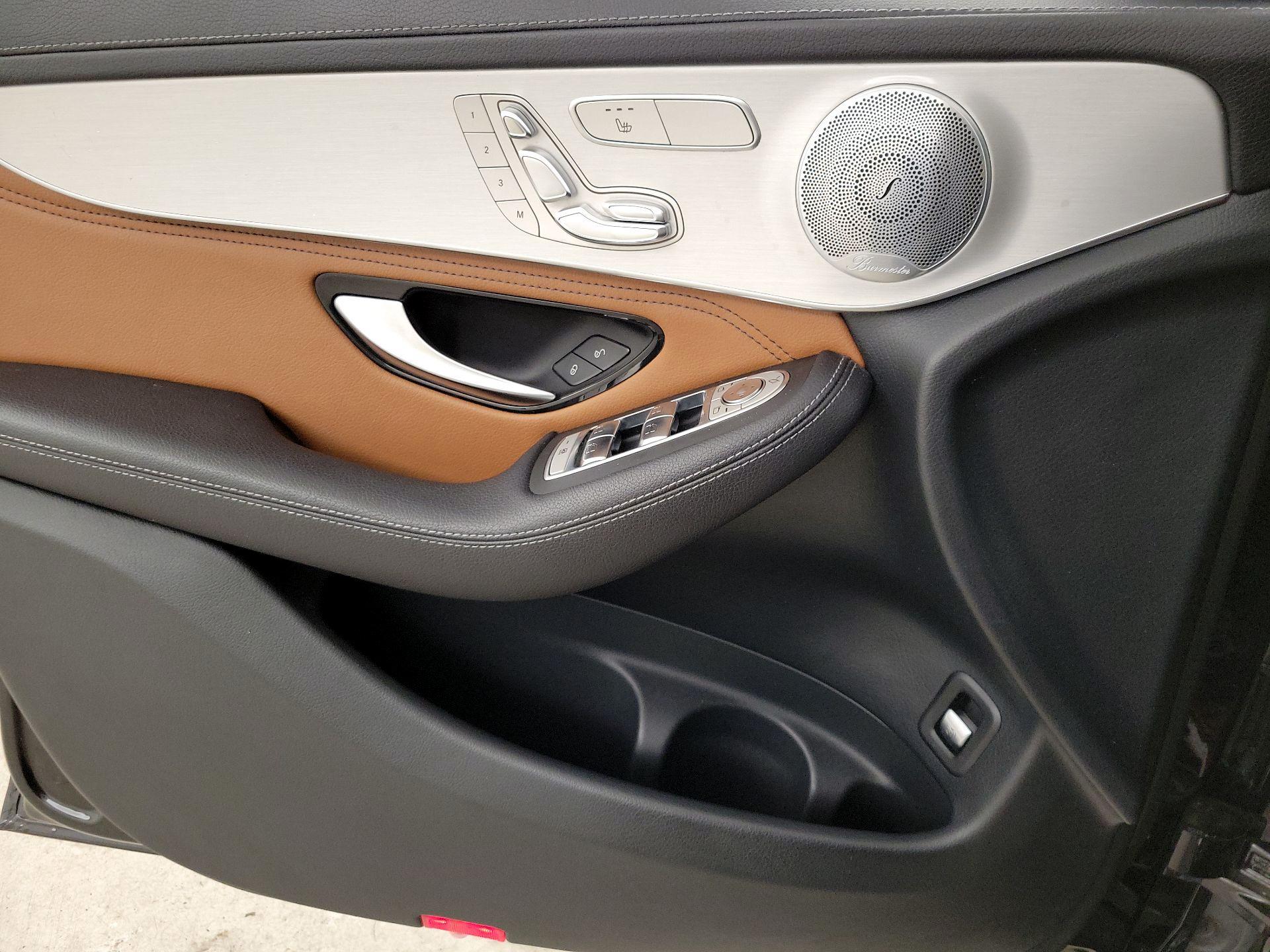 Thumbnail: 2019 Mercedes-Benz GLC - 12