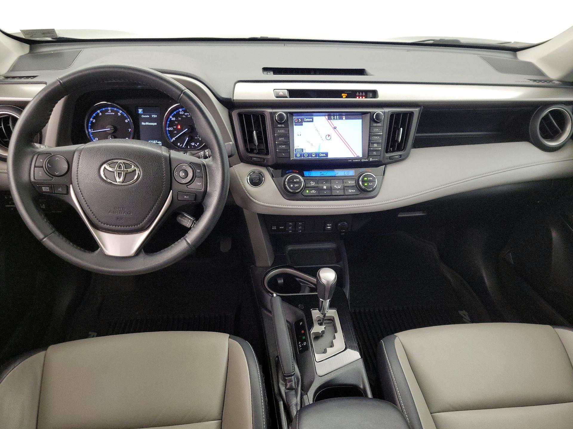 Thumbnail: 2017 Toyota RAV4 - 9