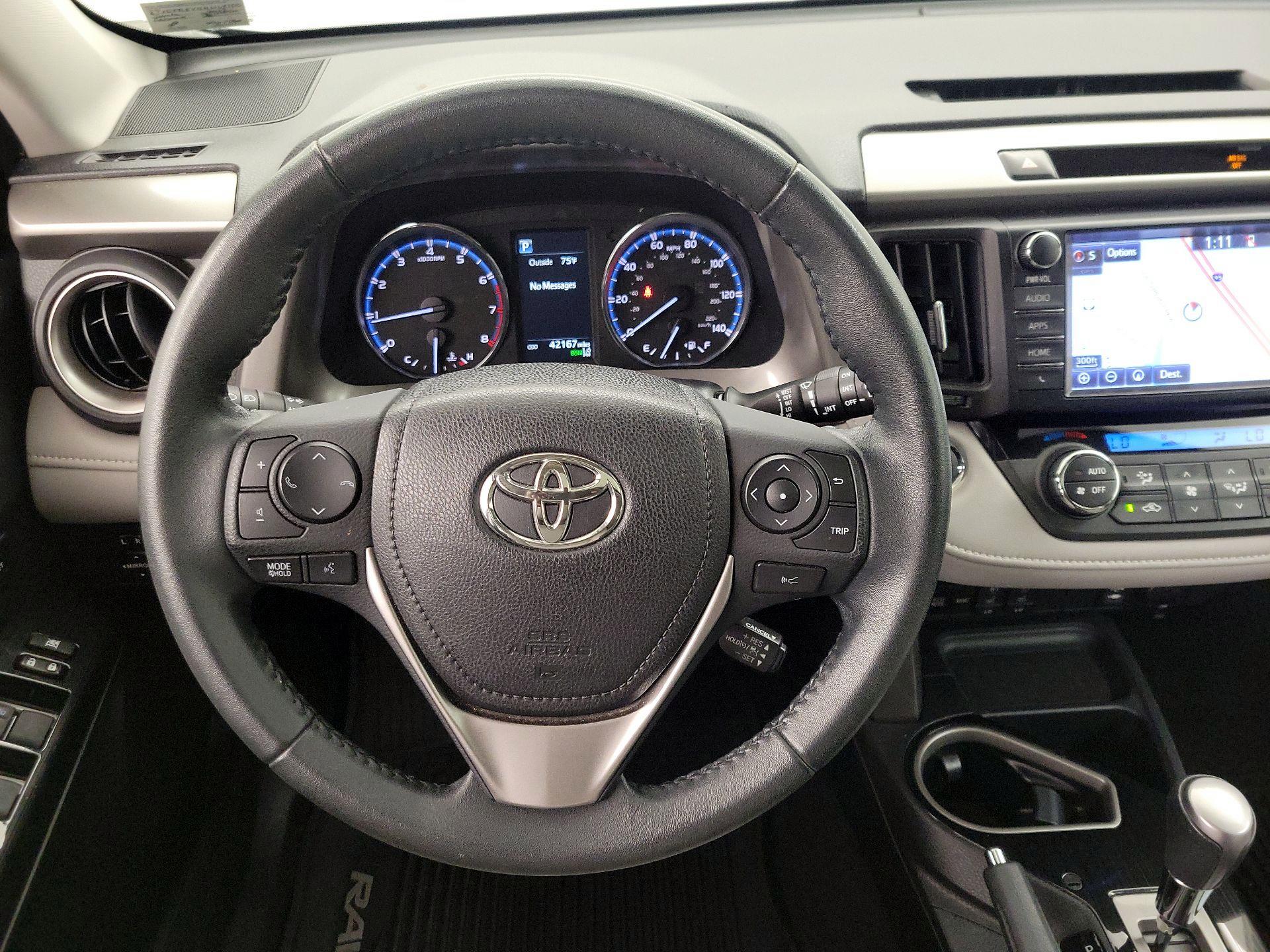 Thumbnail: 2017 Toyota RAV4 - 10