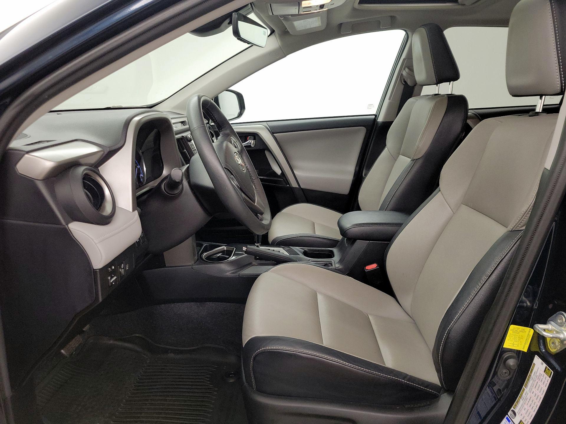 Thumbnail: 2017 Toyota RAV4 - 11