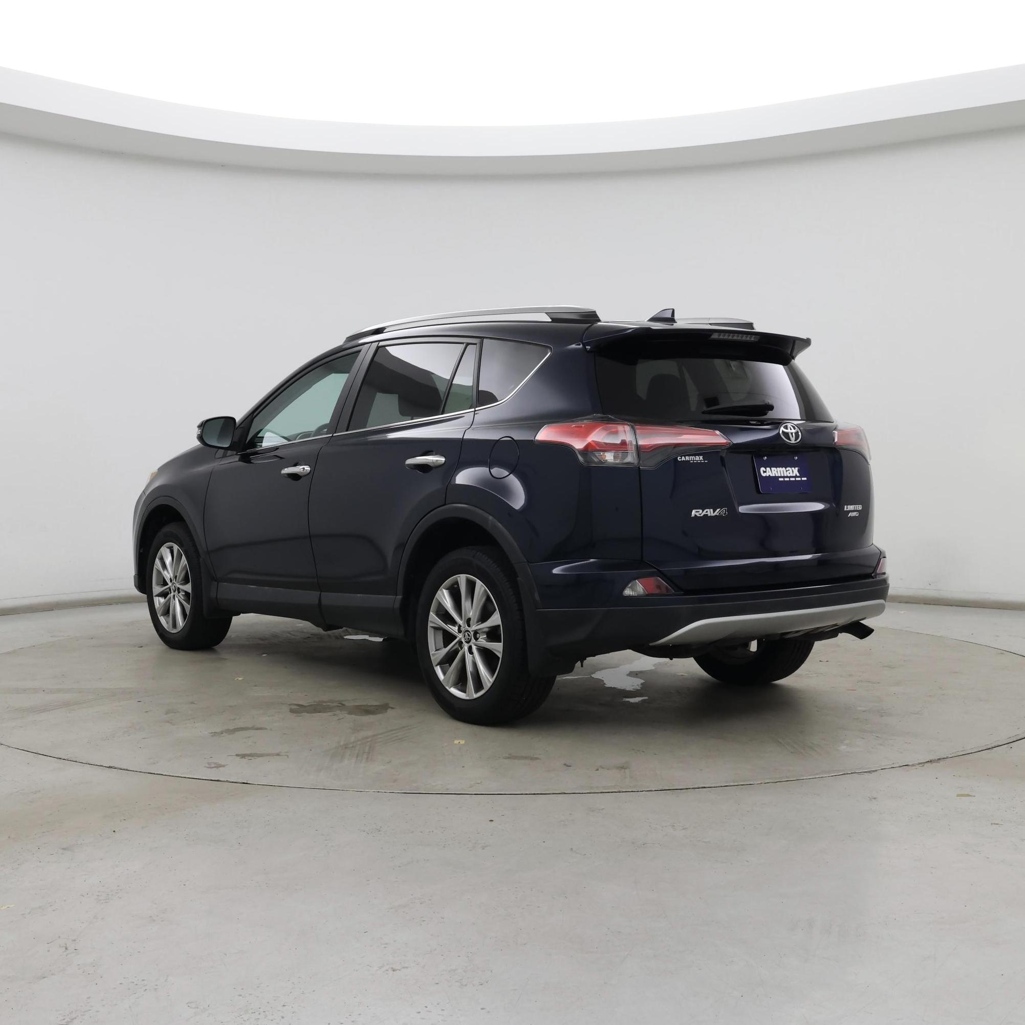 Thumbnail: 2017 Toyota RAV4 - 2
