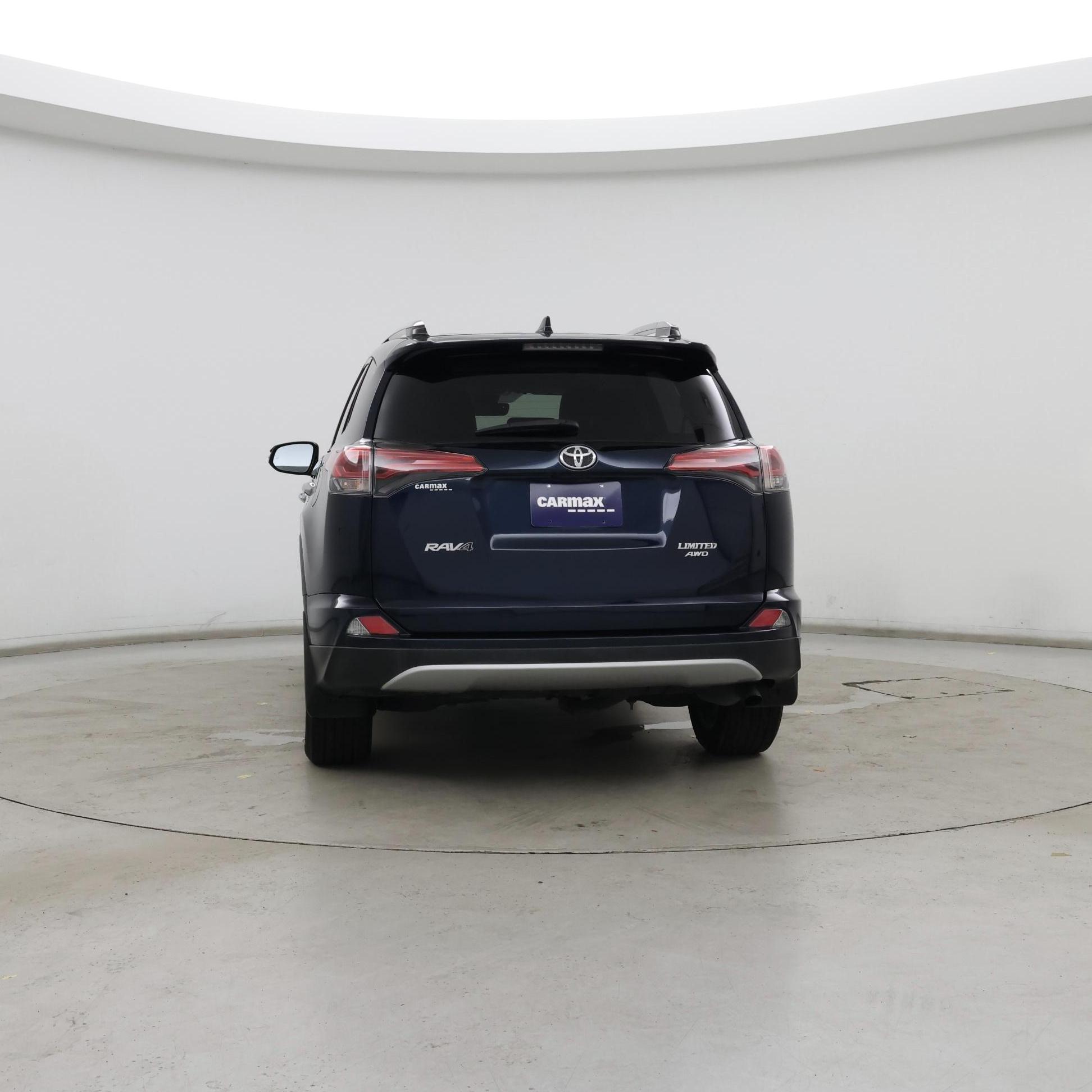 Thumbnail: 2017 Toyota RAV4 - 6