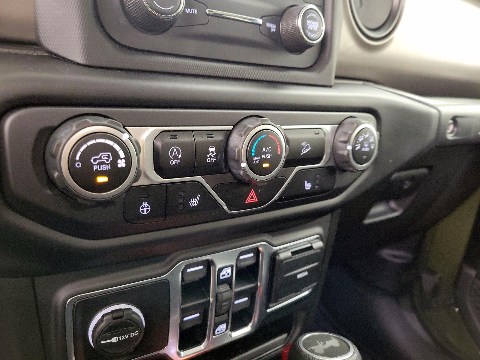 Thumbnail: 2020 Jeep Wrangler - 16