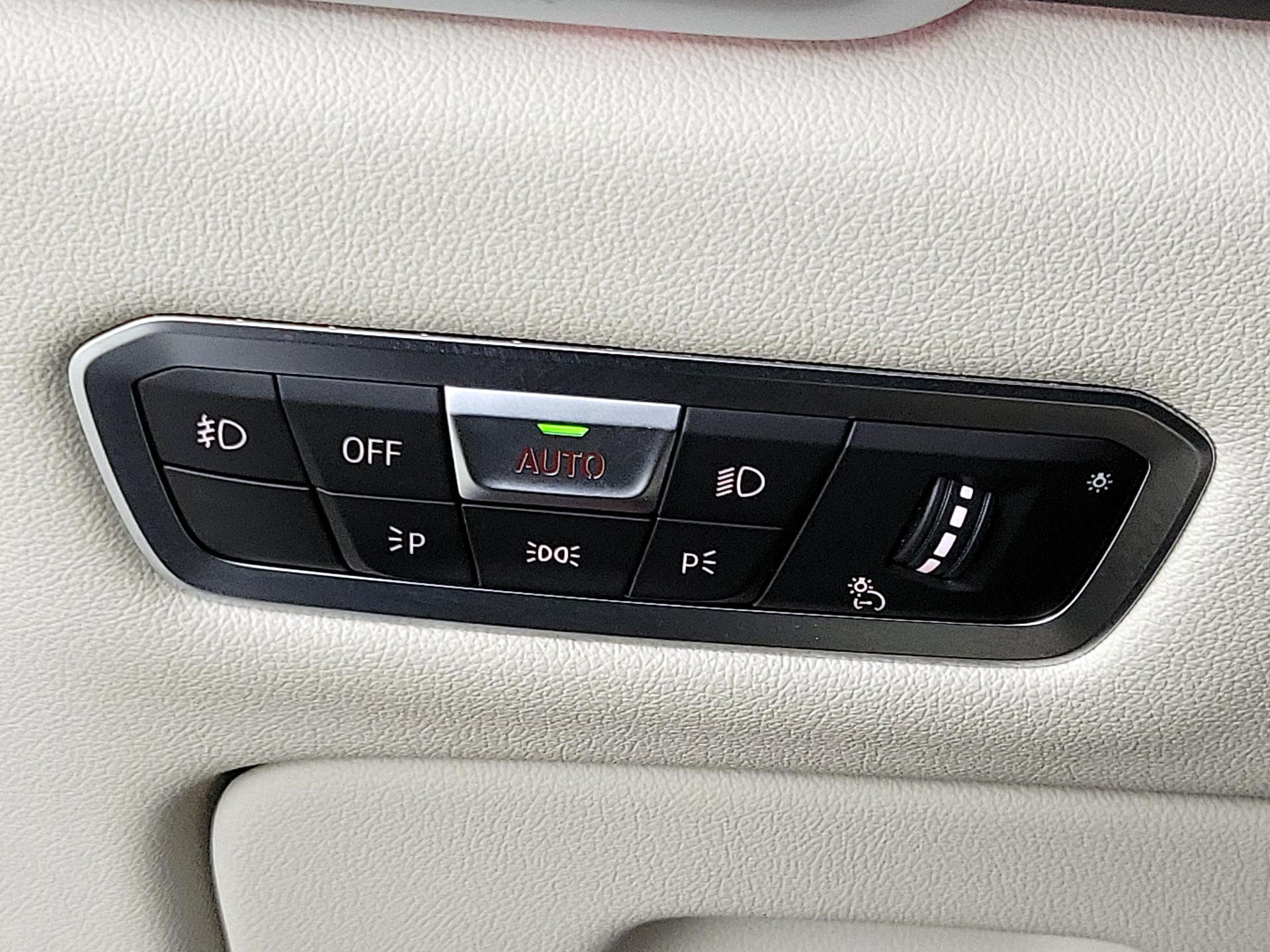 Thumbnail: 2021 BMW X5 - 13