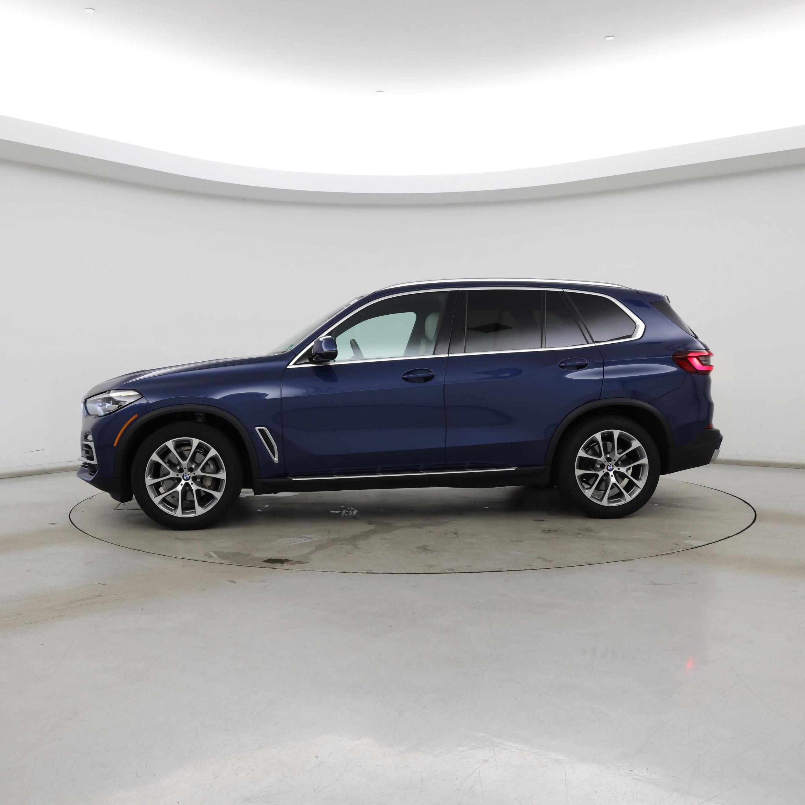 Thumbnail: 2021 BMW X5 - 3