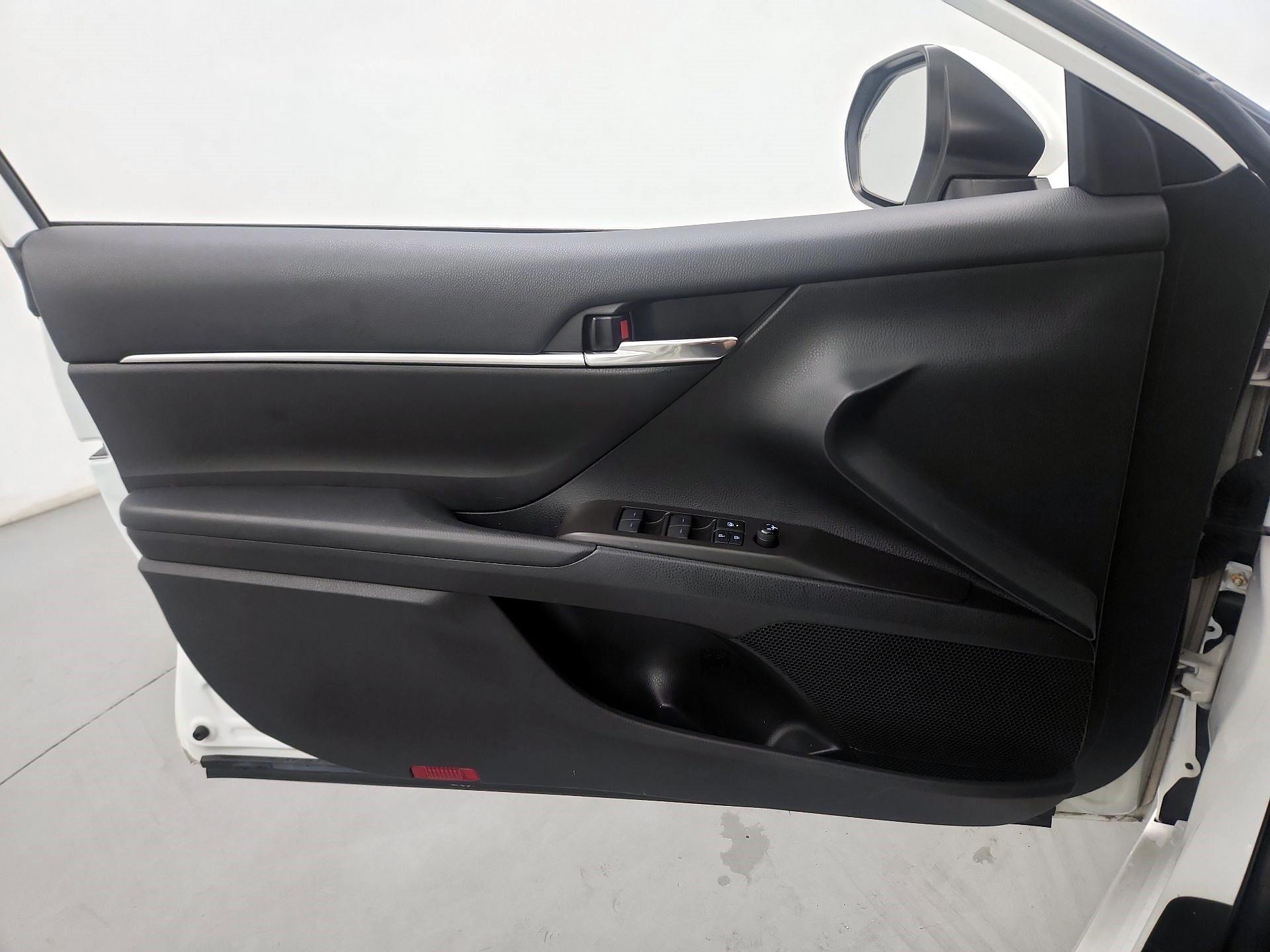 Thumbnail: 2021 Toyota Camry - 10