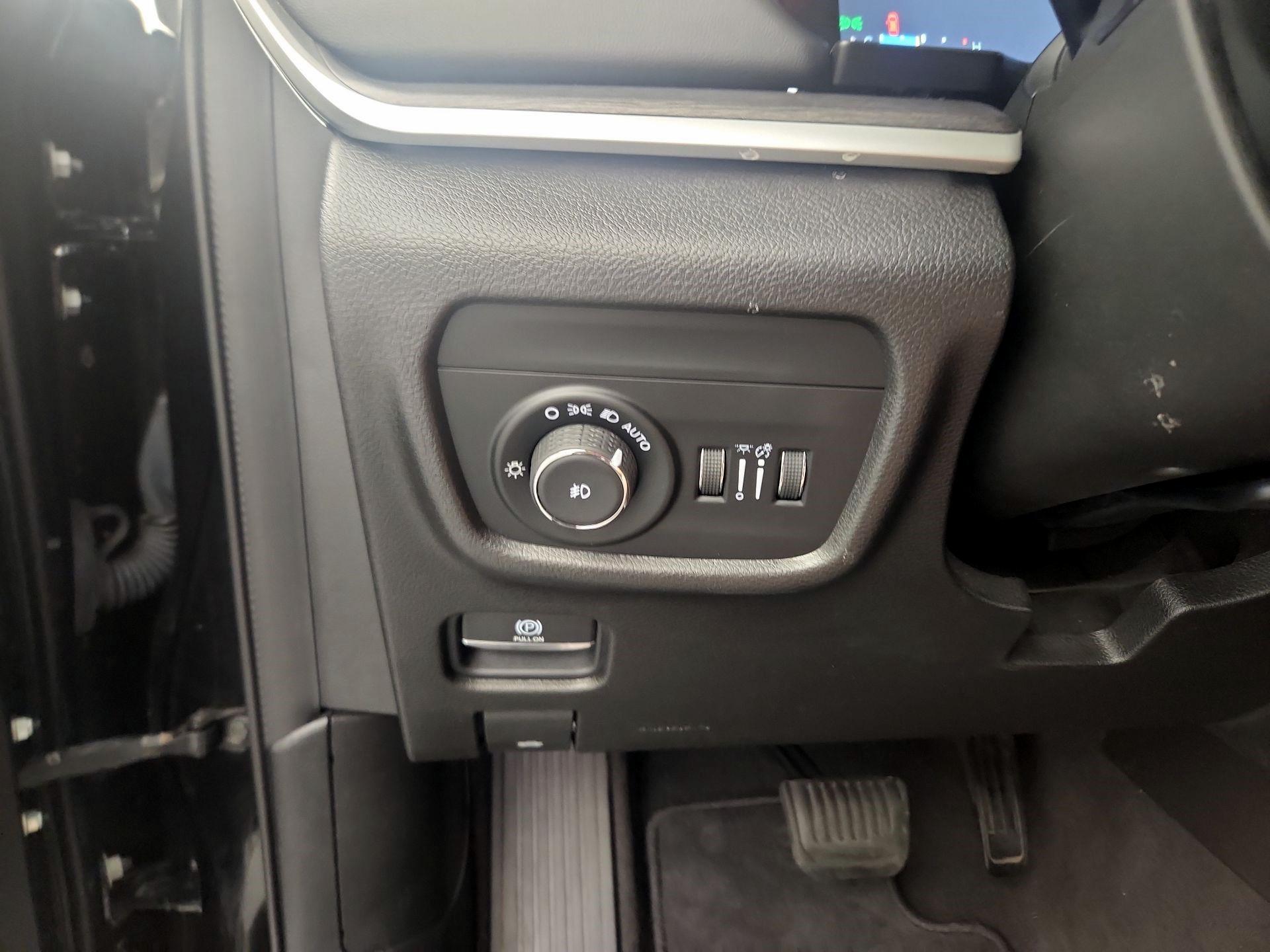 Thumbnail: 2021 Jeep Grand Cherokee L - 11