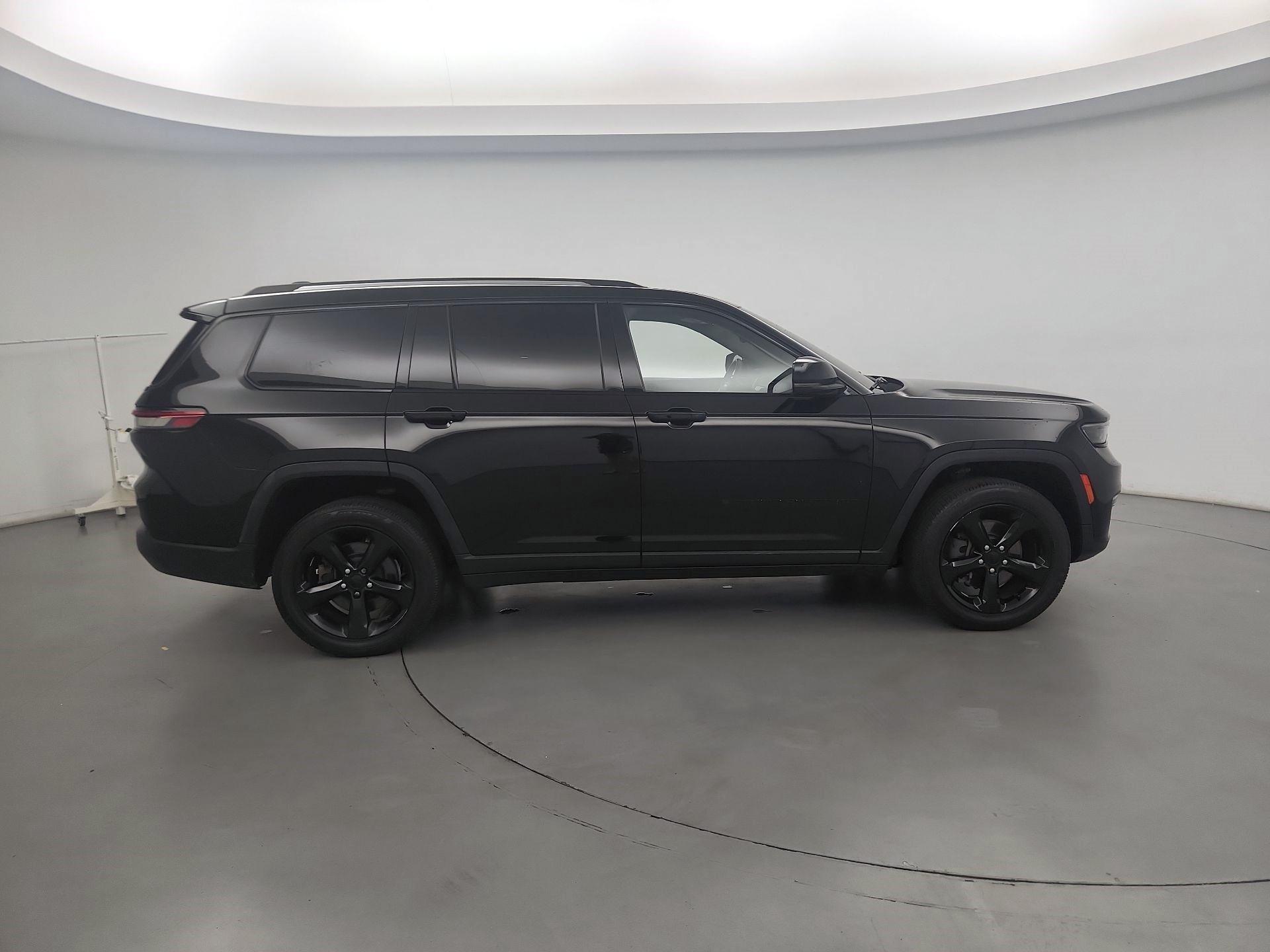 Thumbnail: 2021 Jeep Grand Cherokee L - 4