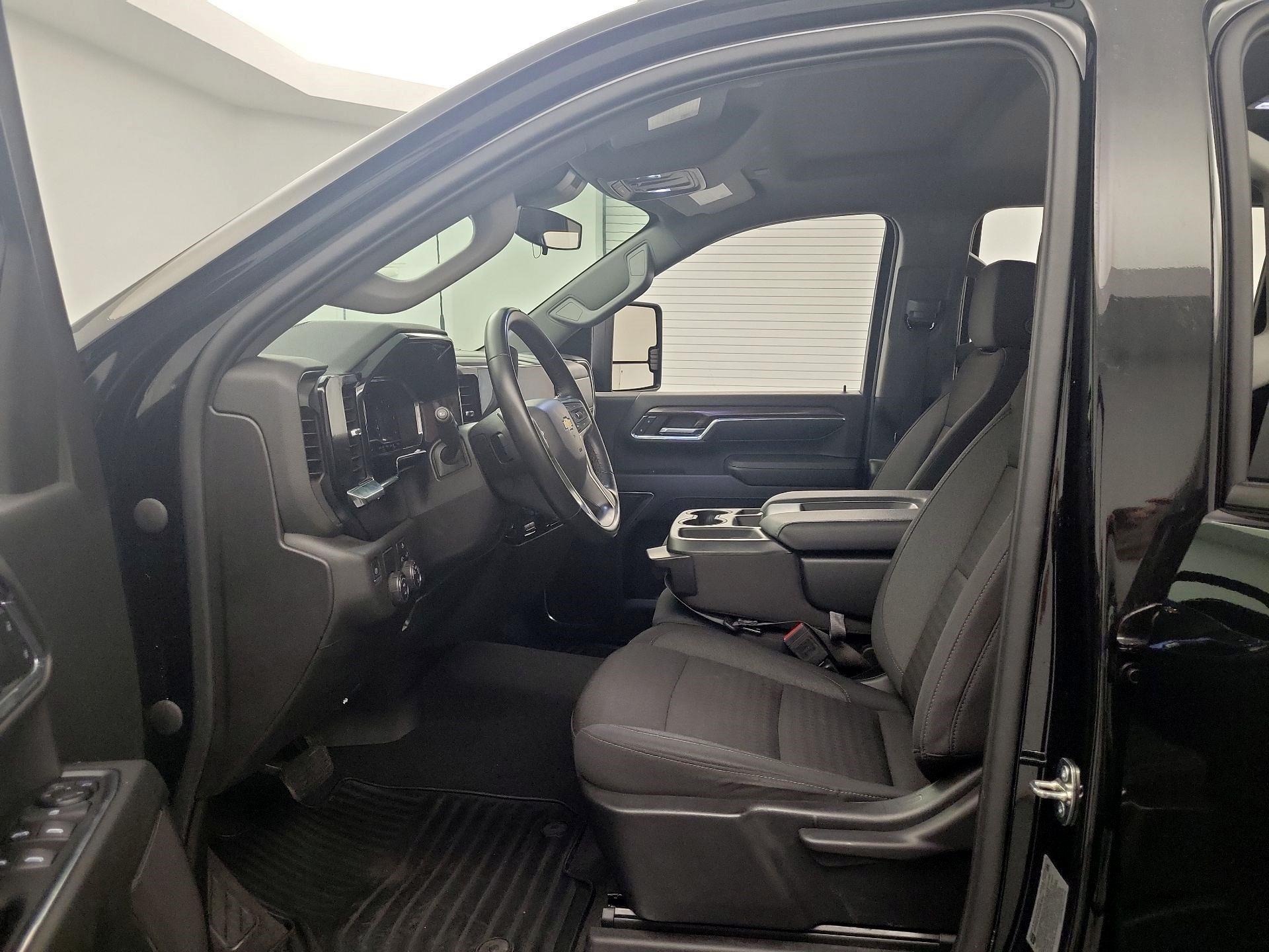 Thumbnail: 2024 Chevrolet Silverado 2500 - 9