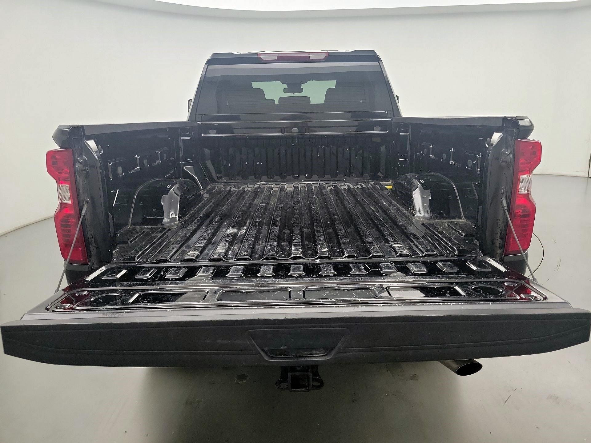 Thumbnail: 2024 Chevrolet Silverado 2500 - 18