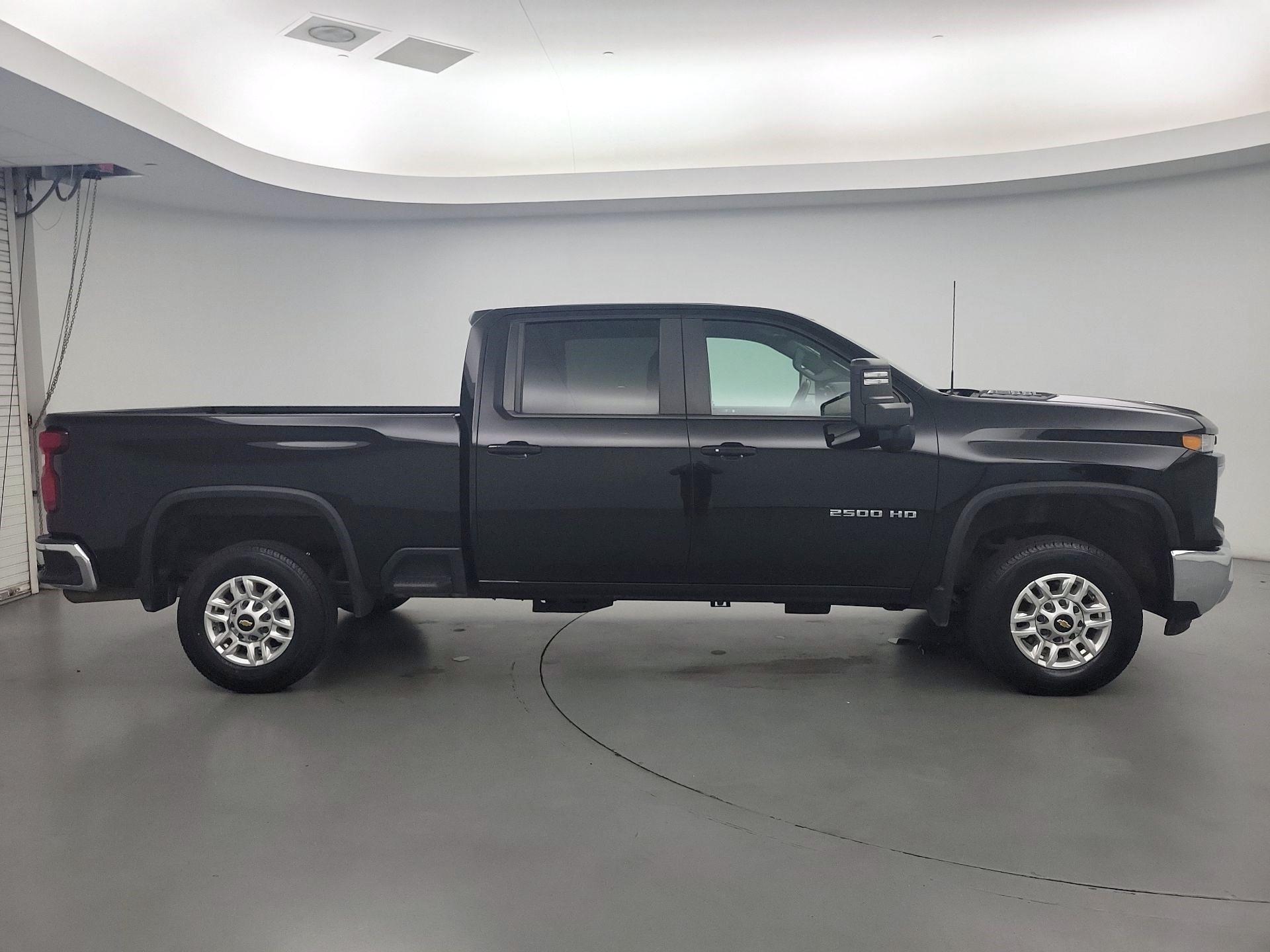 Thumbnail: 2024 Chevrolet Silverado 2500 - 4