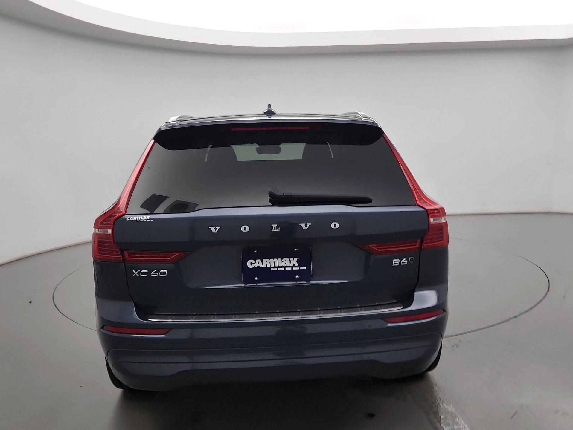 Thumbnail: 2022 Volvo XC60 - 6