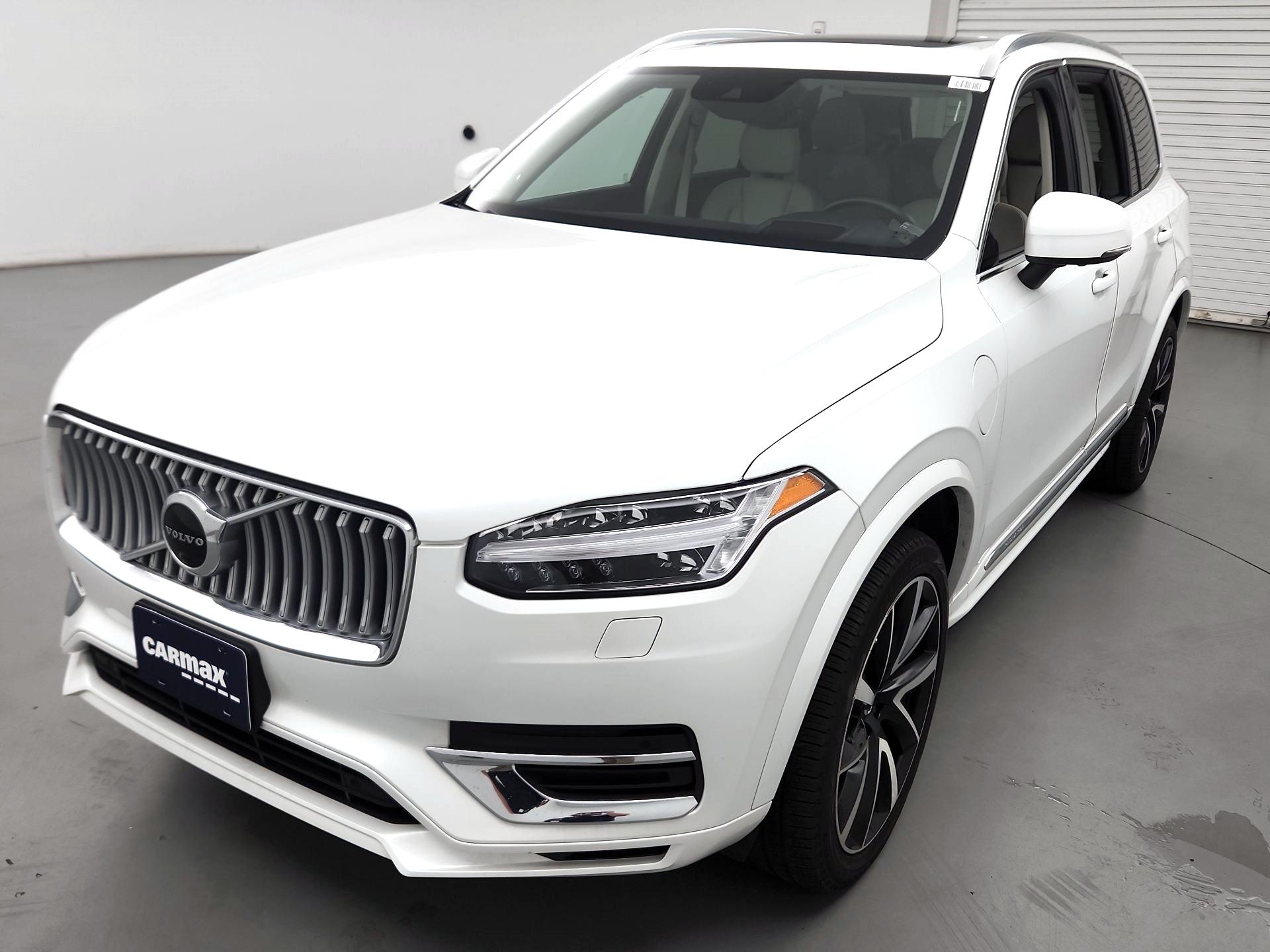 Thumbnail: 2022 Volvo XC90 - 3