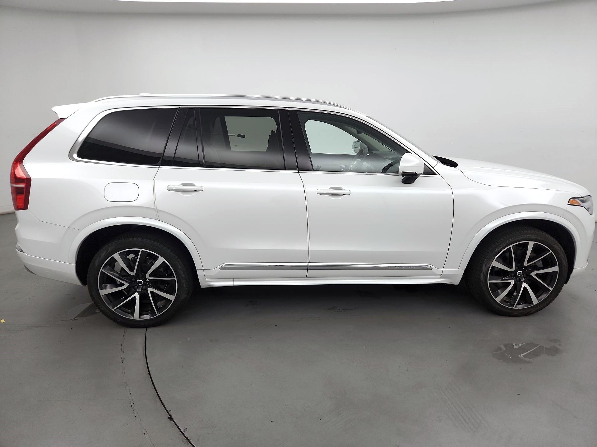 Thumbnail: 2022 Volvo XC90 - 4