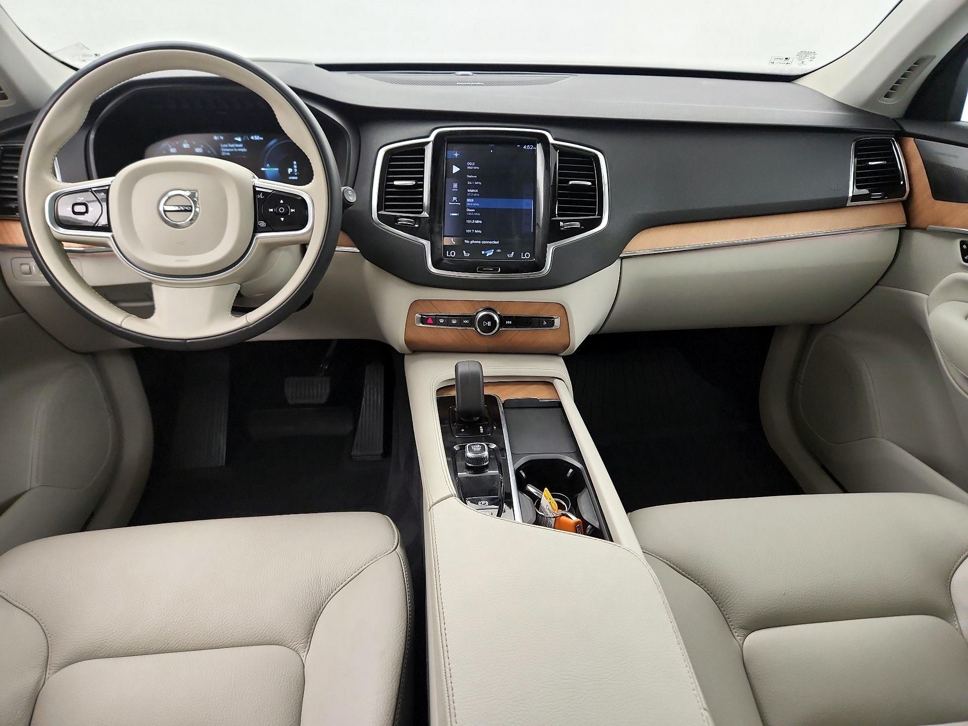 Thumbnail: 2022 Volvo XC90 - 8