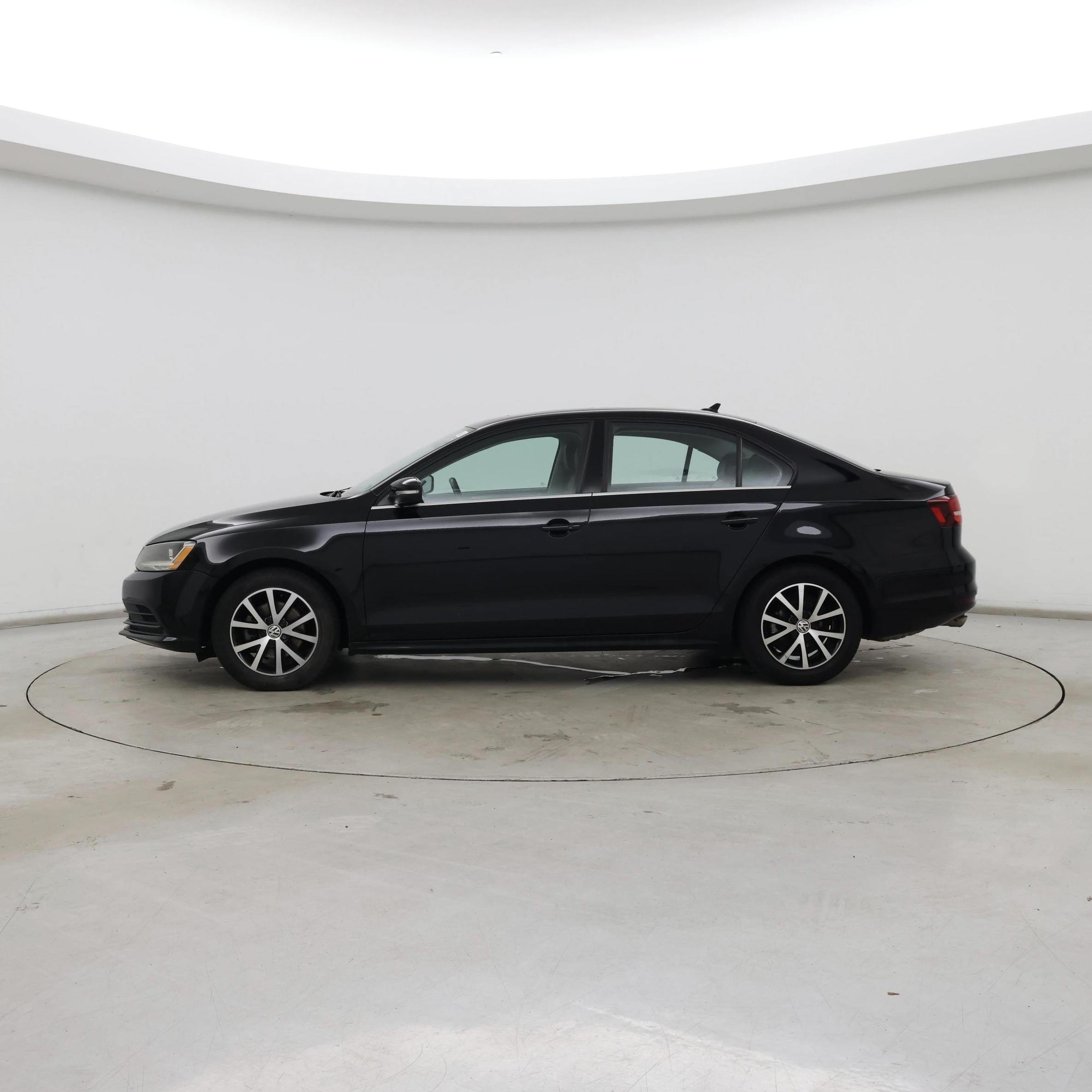 Thumbnail: 2017 Volkswagen Jetta - 3