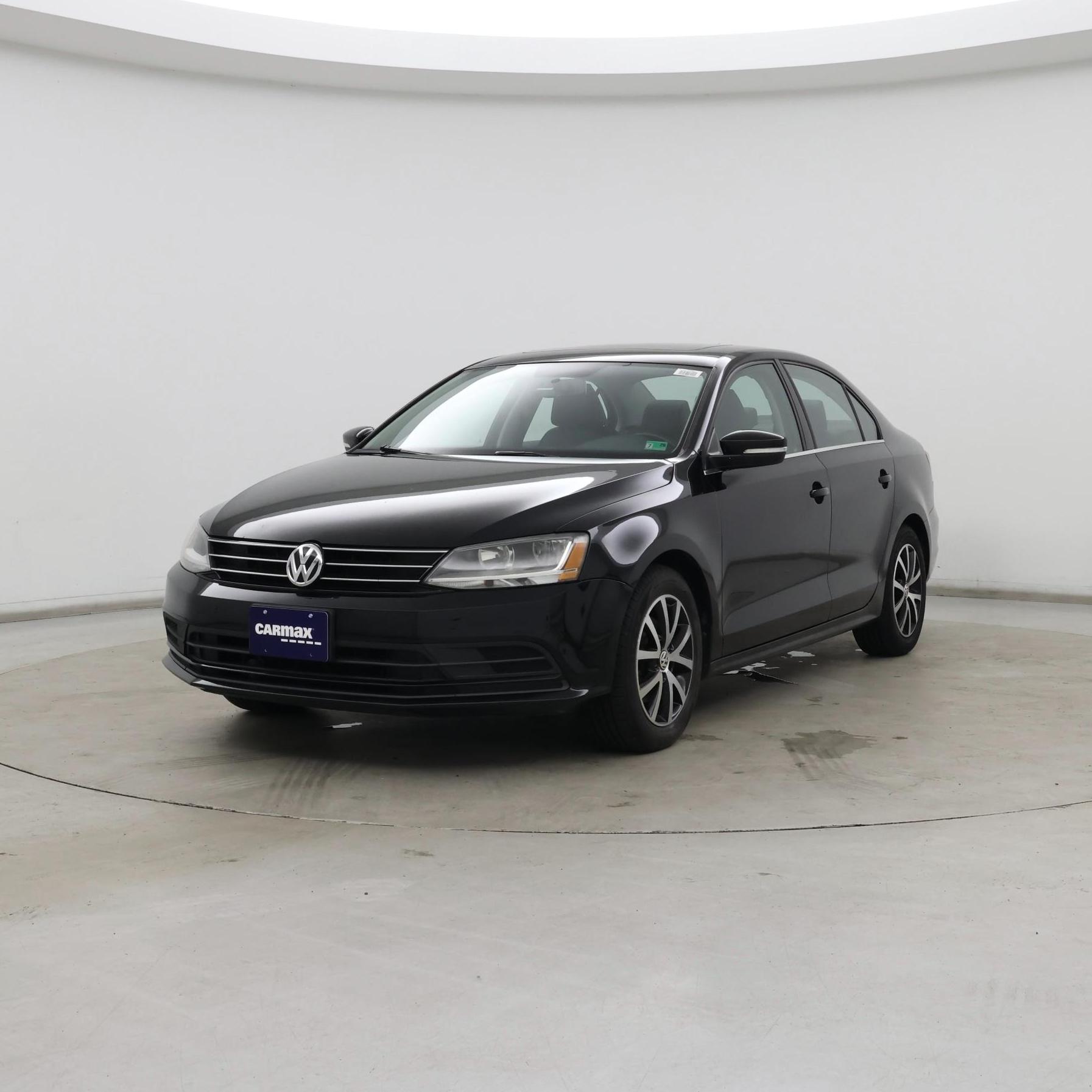 Thumbnail: 2017 Volkswagen Jetta - 4