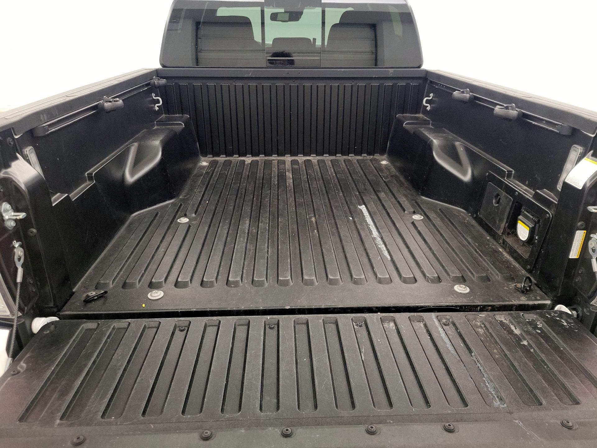 Thumbnail: 2023 Toyota Tacoma - 20