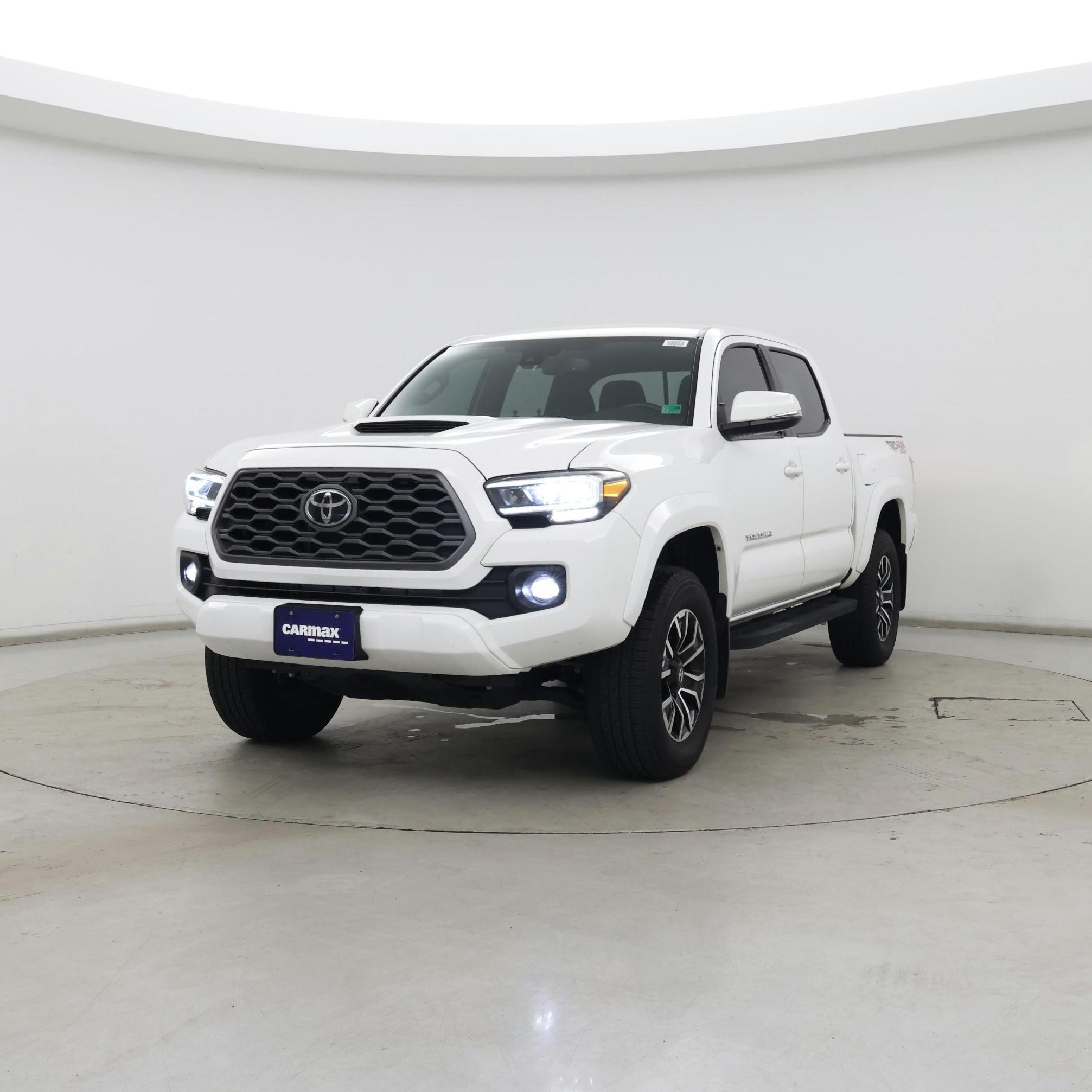 Thumbnail: 2023 Toyota Tacoma - 4