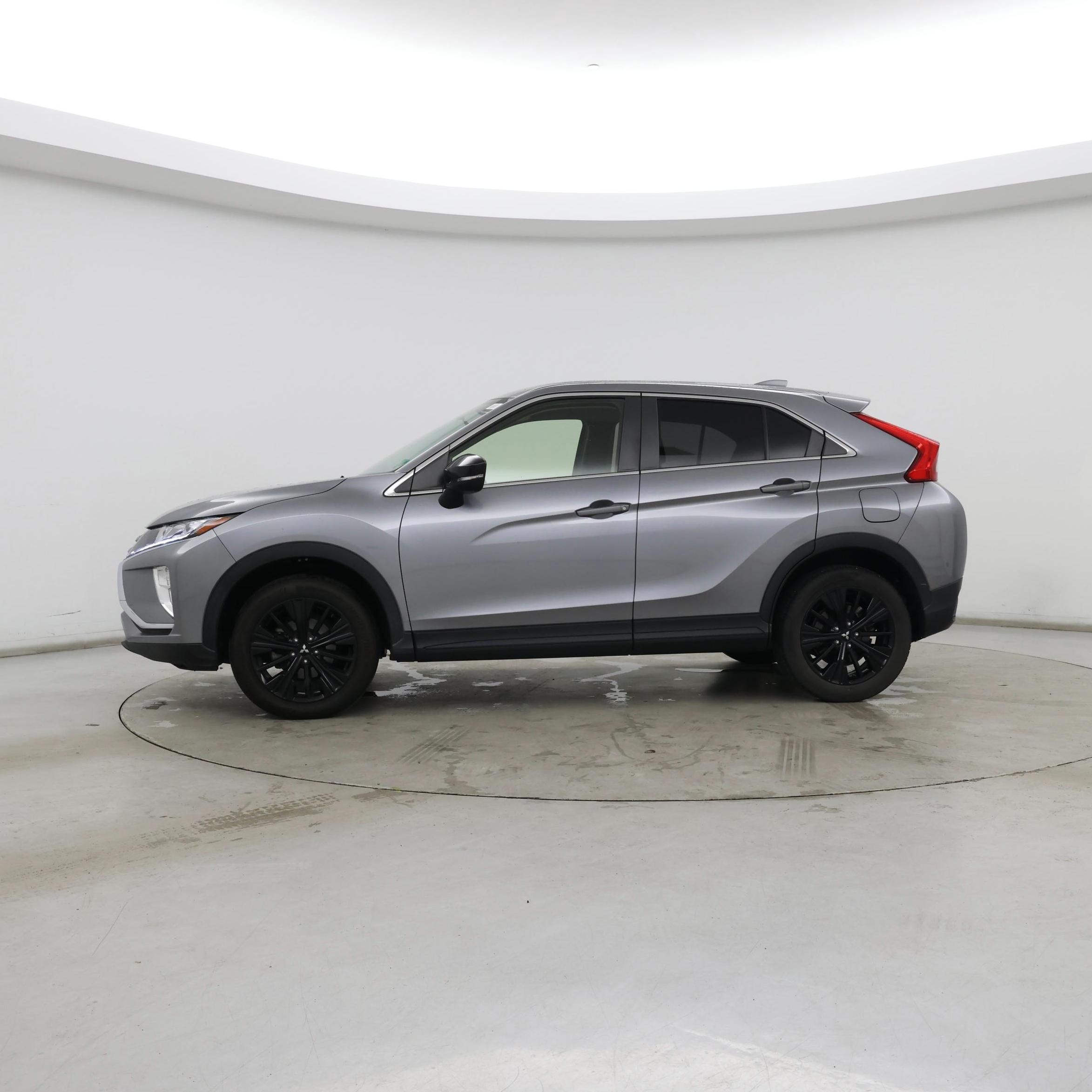 Thumbnail: 2020 Mitsubishi Eclipse Cross - 3