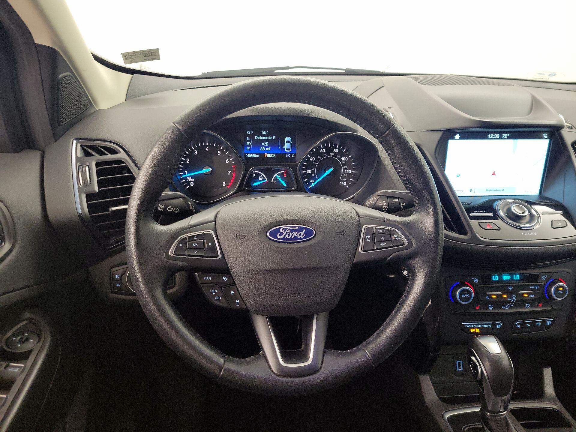 Thumbnail: 2019 Ford Escape - 10