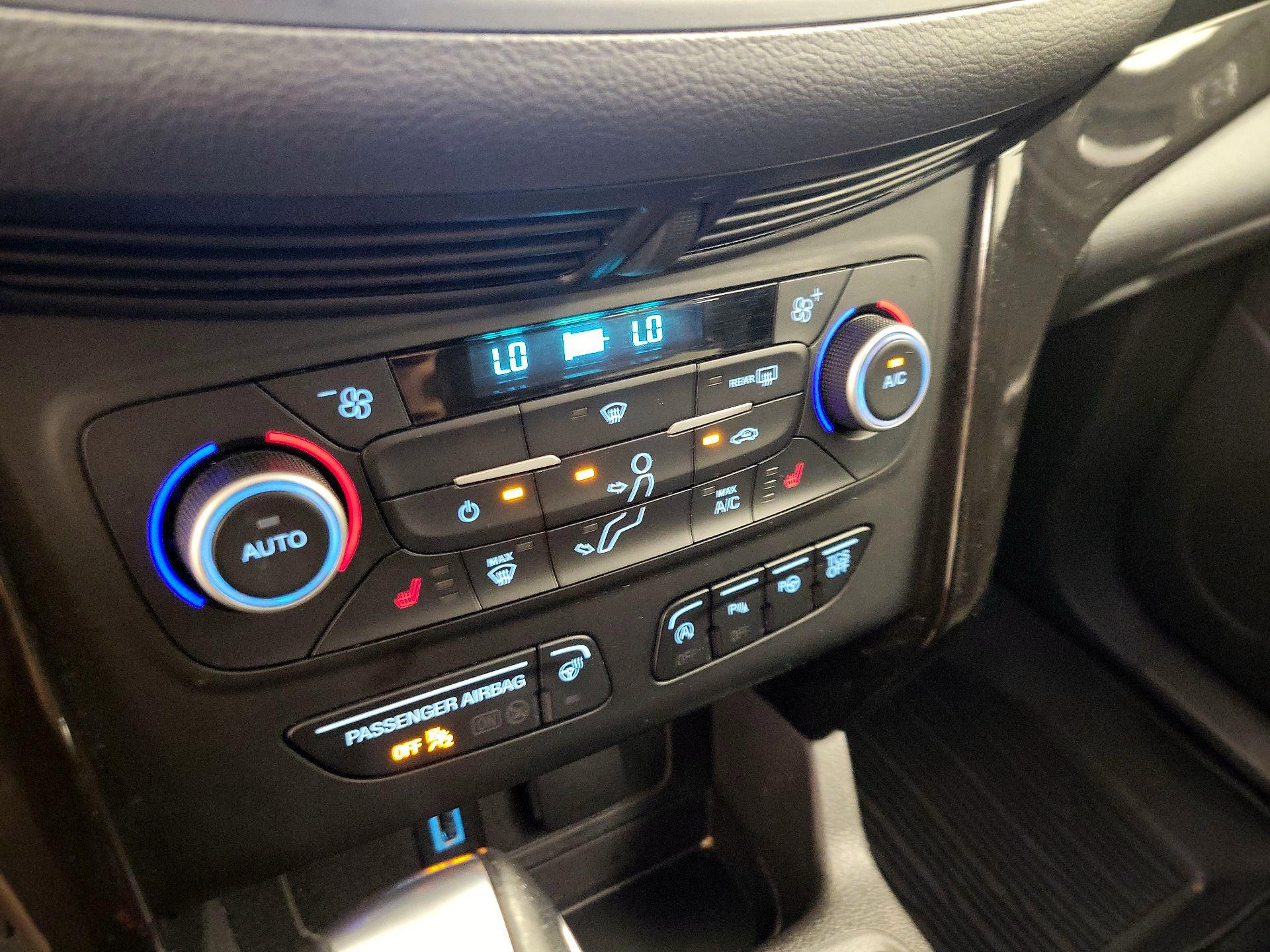 Thumbnail: 2019 Ford Escape - 17
