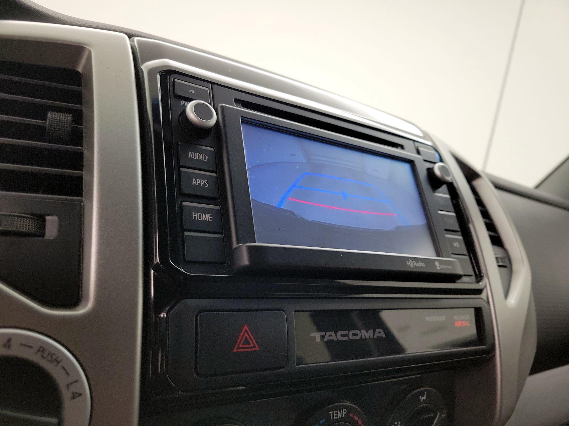 Thumbnail: 2015 Toyota Tacoma - 14