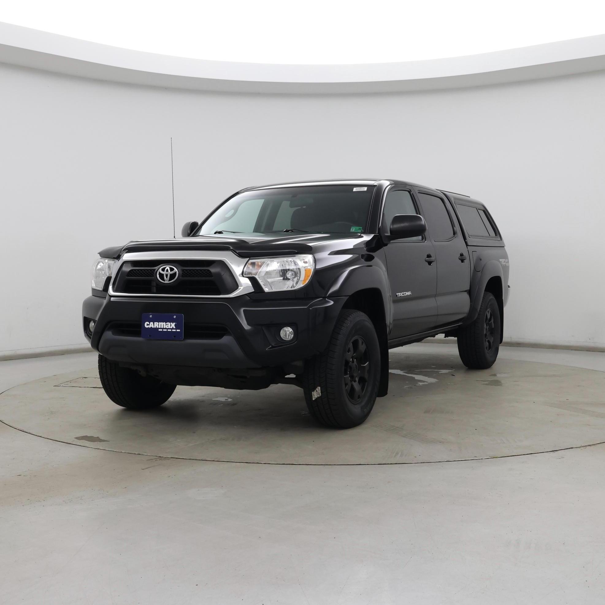 Thumbnail: 2015 Toyota Tacoma - 4
