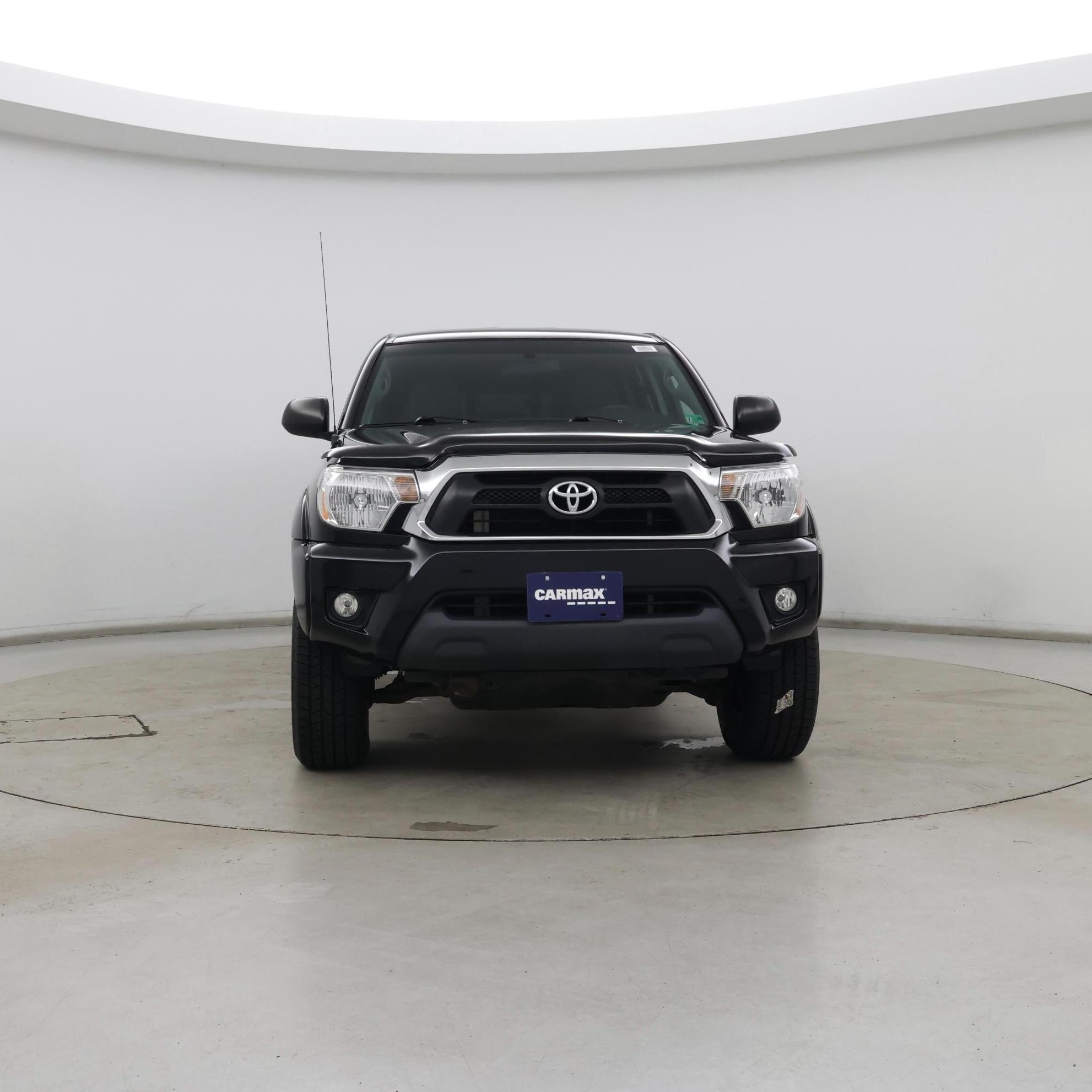 Thumbnail: 2015 Toyota Tacoma - 5