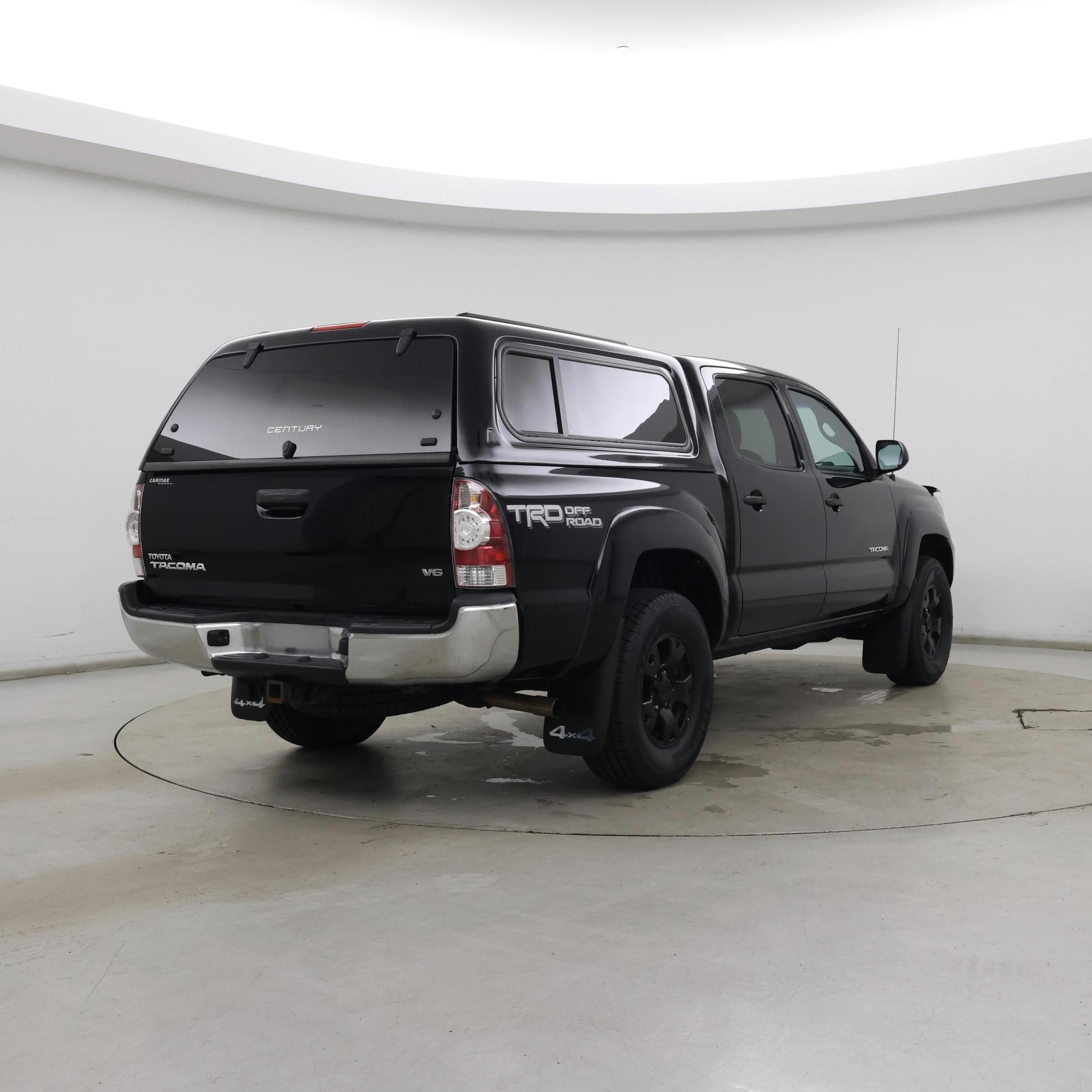 Thumbnail: 2015 Toyota Tacoma - 8