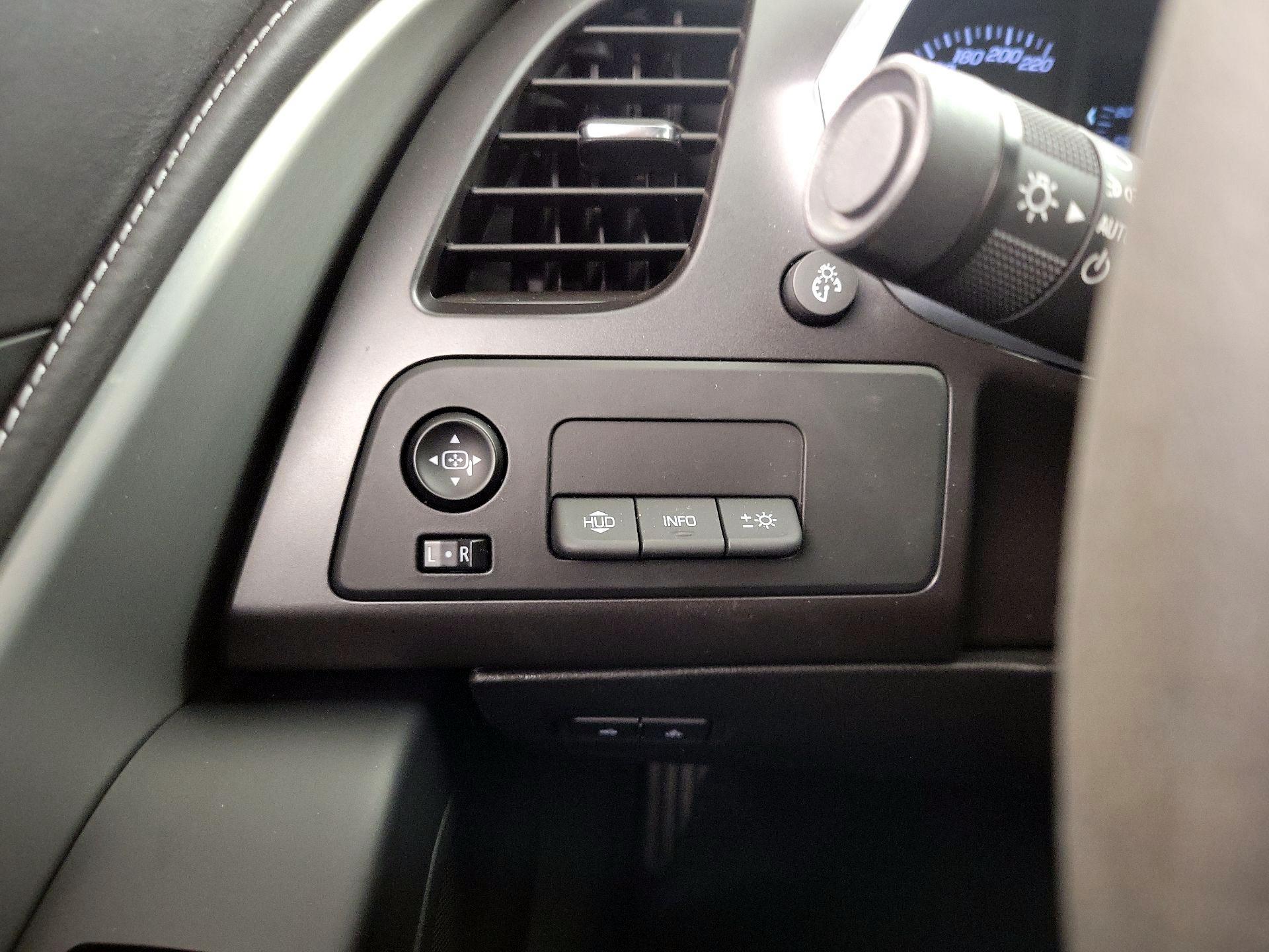 Thumbnail: 2017 Chevrolet Corvette - 13