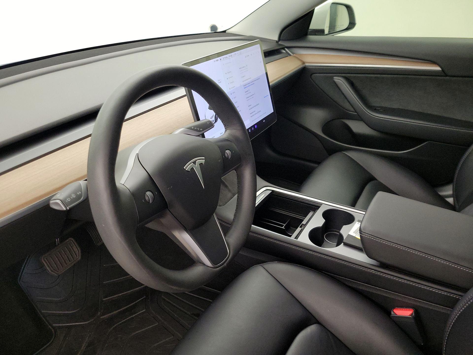 Thumbnail: 2022 Tesla Model 3 - 9