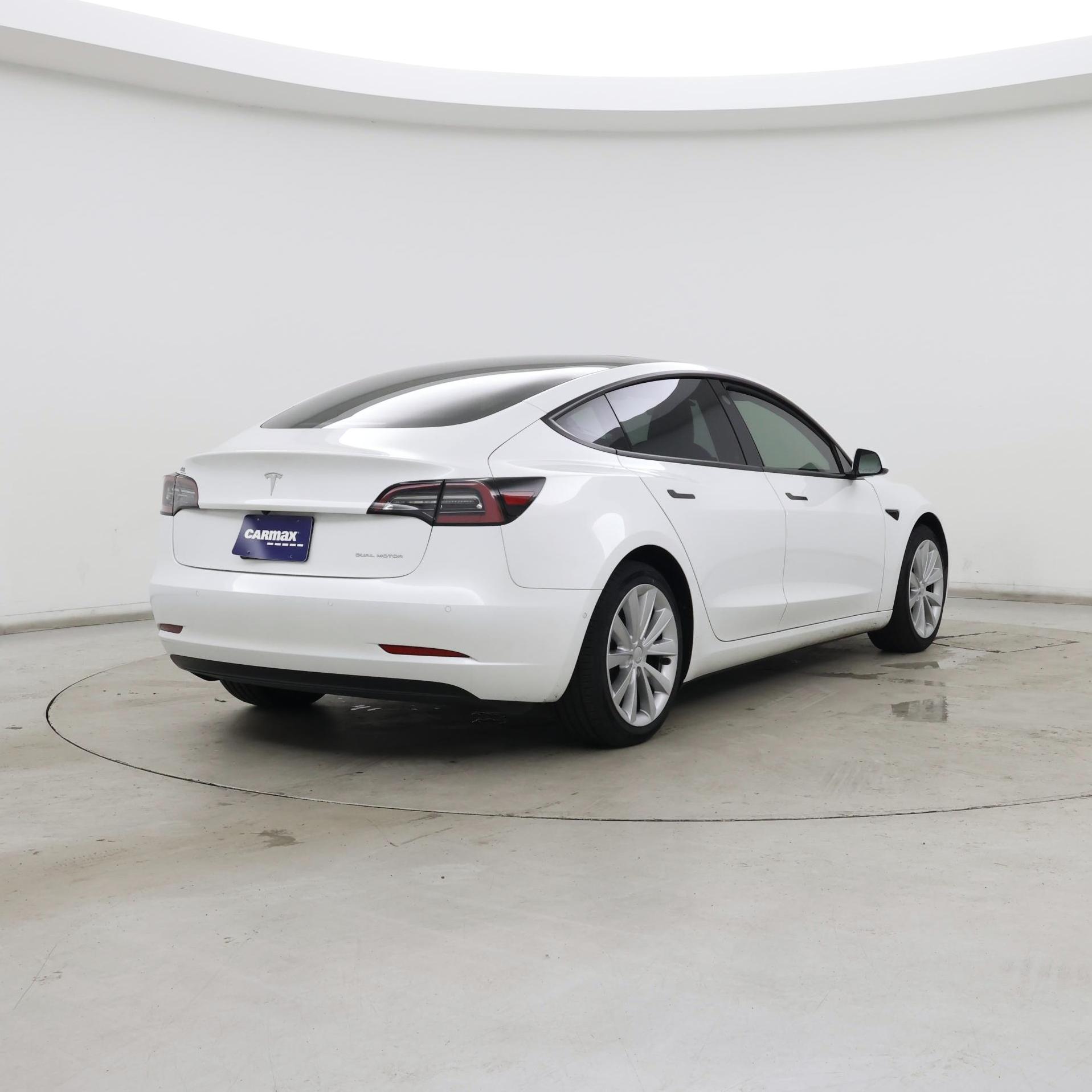 Thumbnail: 2022 Tesla Model 3 - 8